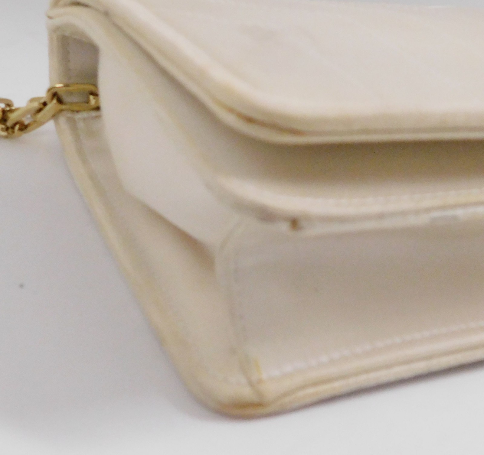 YVES SAINT LAURENT Champagne Stitched Fabric Gold Chain Shoulder Bag Clutch