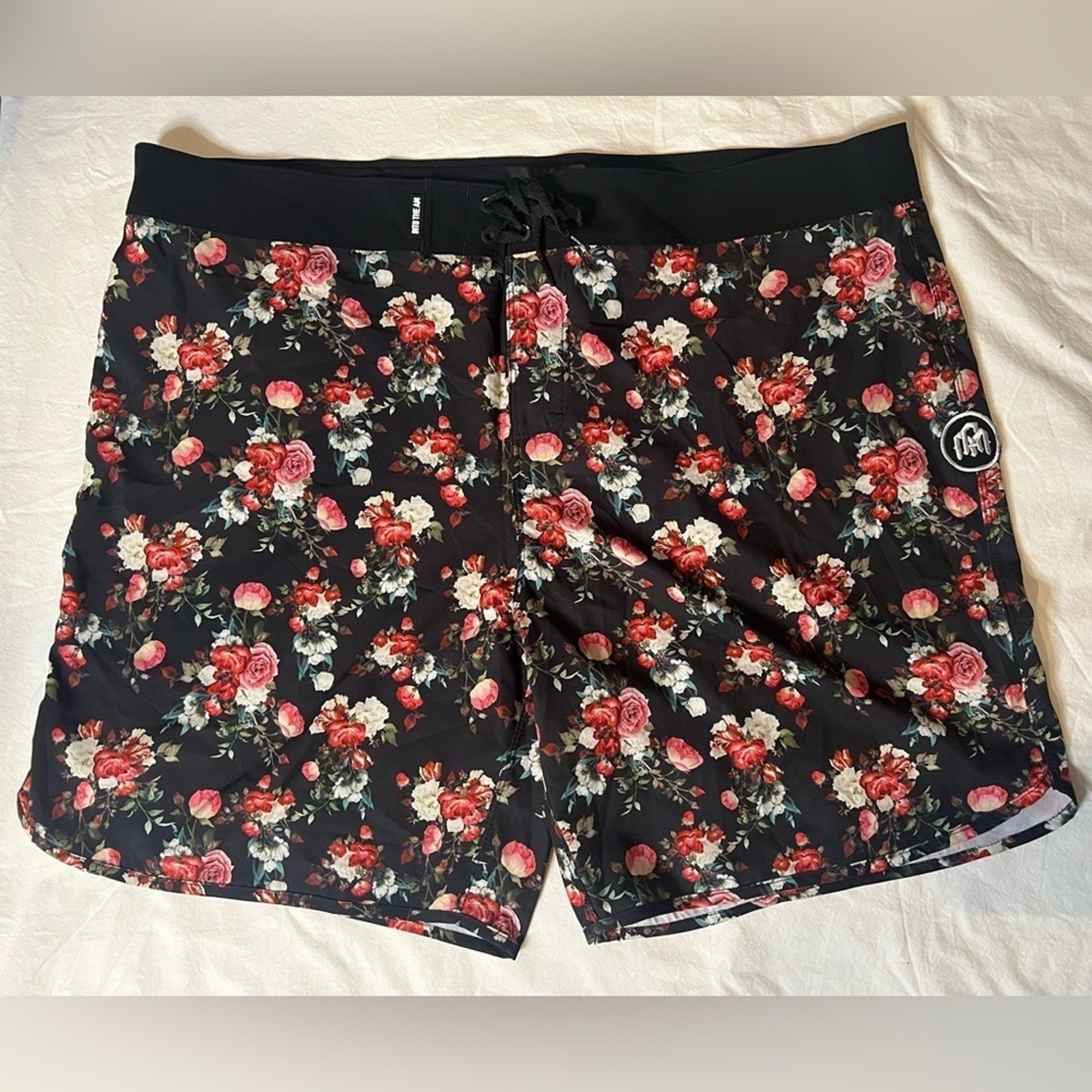 IHeartRaves Into The AM Men’s Floral Black Red Board Shorts 38
