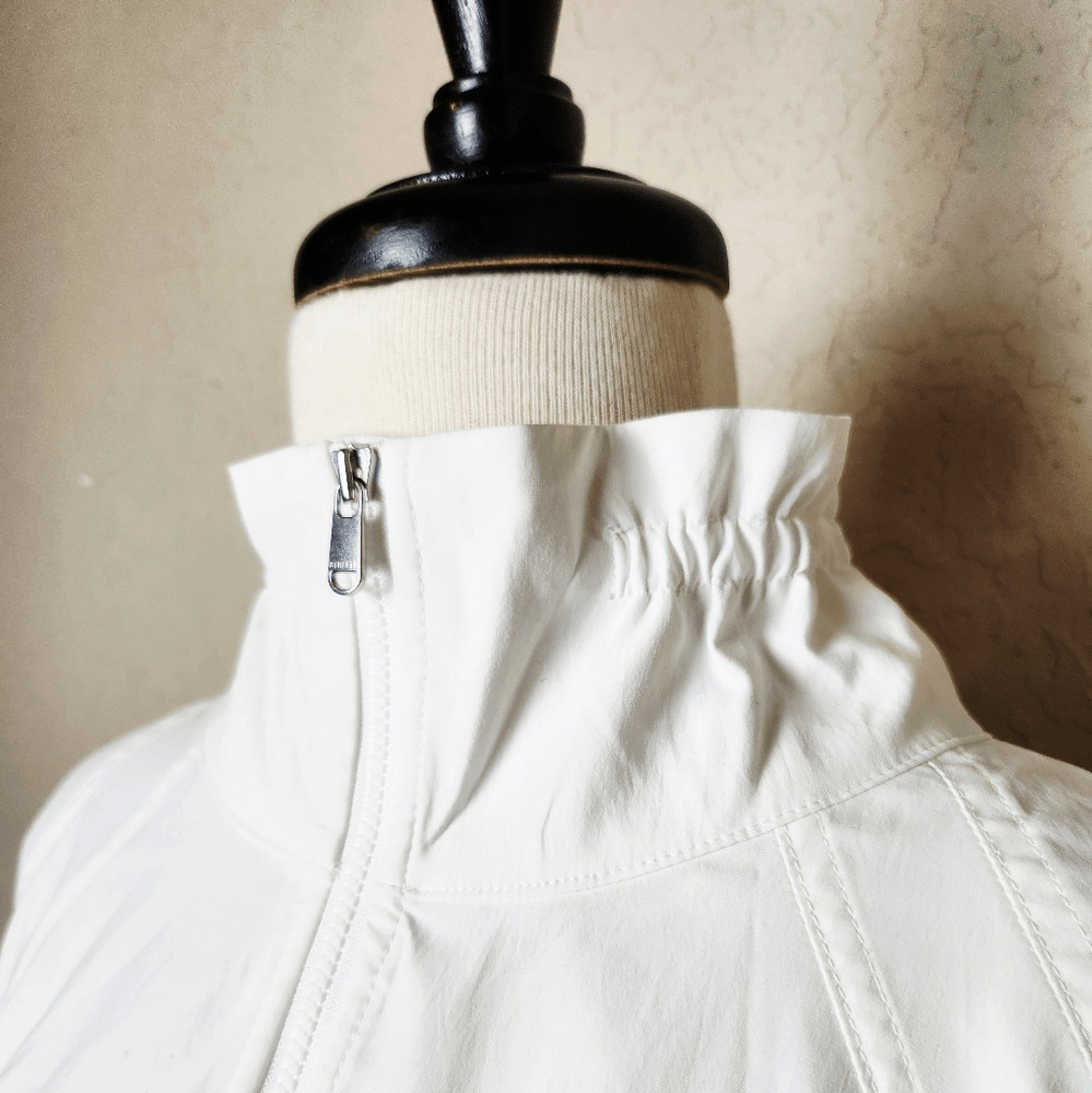 Athleta Advantage Poplin Top Quarter Zip High Low Structured Jacket White Size M