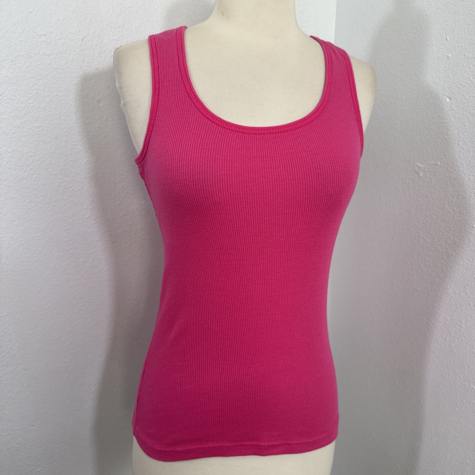 Mila Max Cyrus Azria Tank Top Womens L Pink Sleeveless Bella Swan Barbiecore Y2K