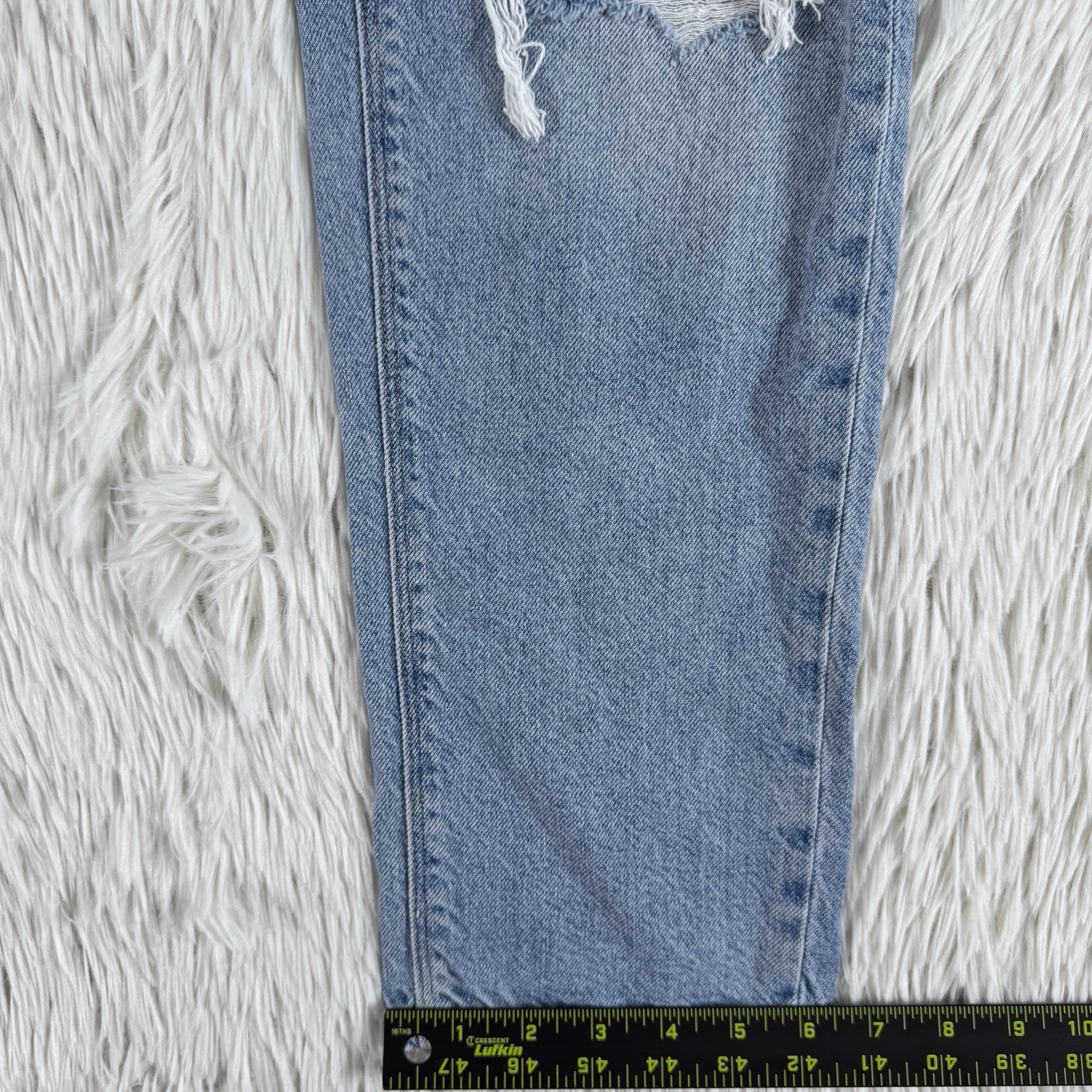 American Eagle Light Wash 90’s Distressed Mid-Rise Straight Jeans Women’s 0S
