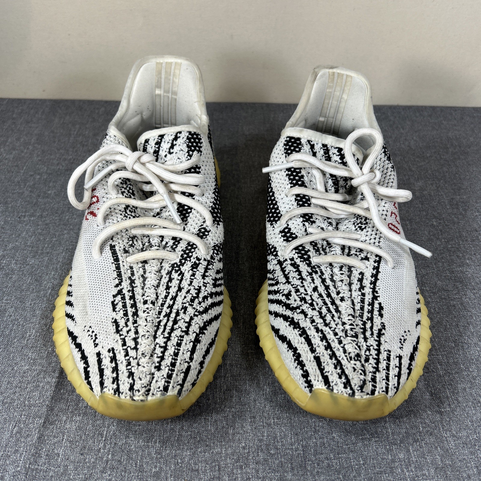 Adidas Yeezy Boost 350 V2 Zebra Men Size 11.5 CP9654 White Grey Shoes * no Box