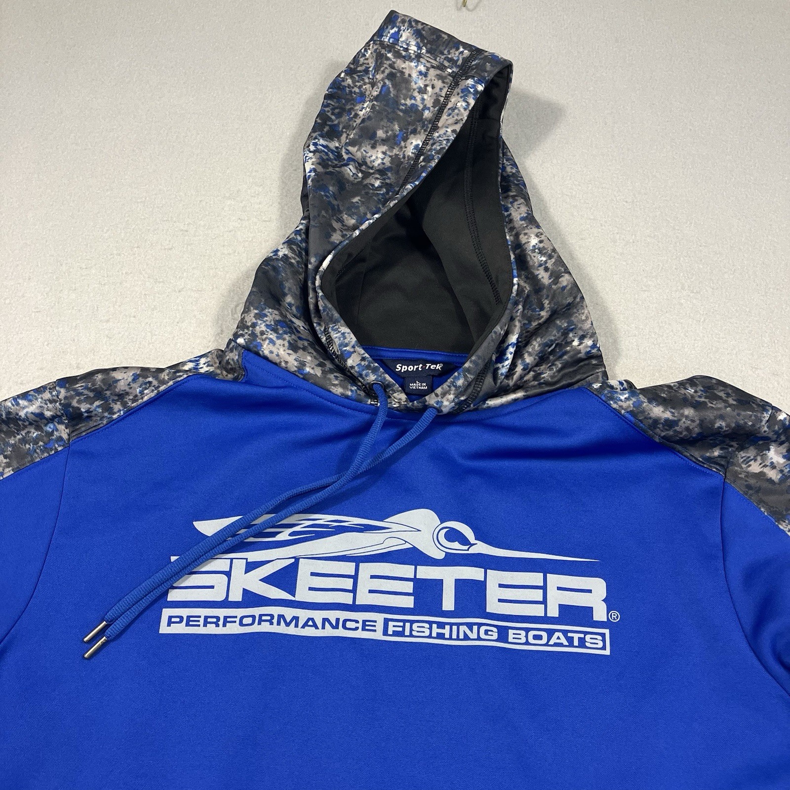 Skeeter Boats Men’s L Hoodie Blue Digi Camo Sleeves Hood Eat Sleep Fish On Back