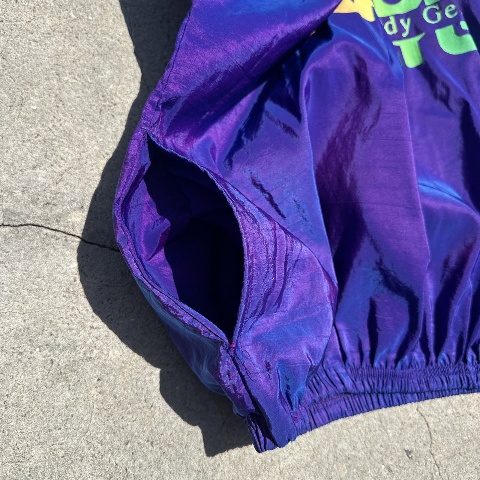 Surf Style Windbreaker Iridescent Purple 1/4 Zip Pullover 90s Vintage One Size