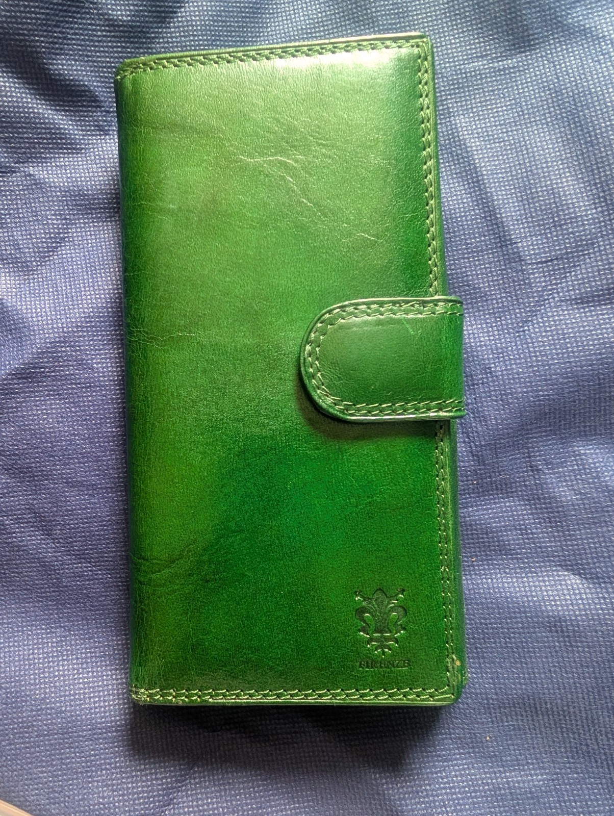 Firenz Women’s Leather Wallet Green with Snap Closure