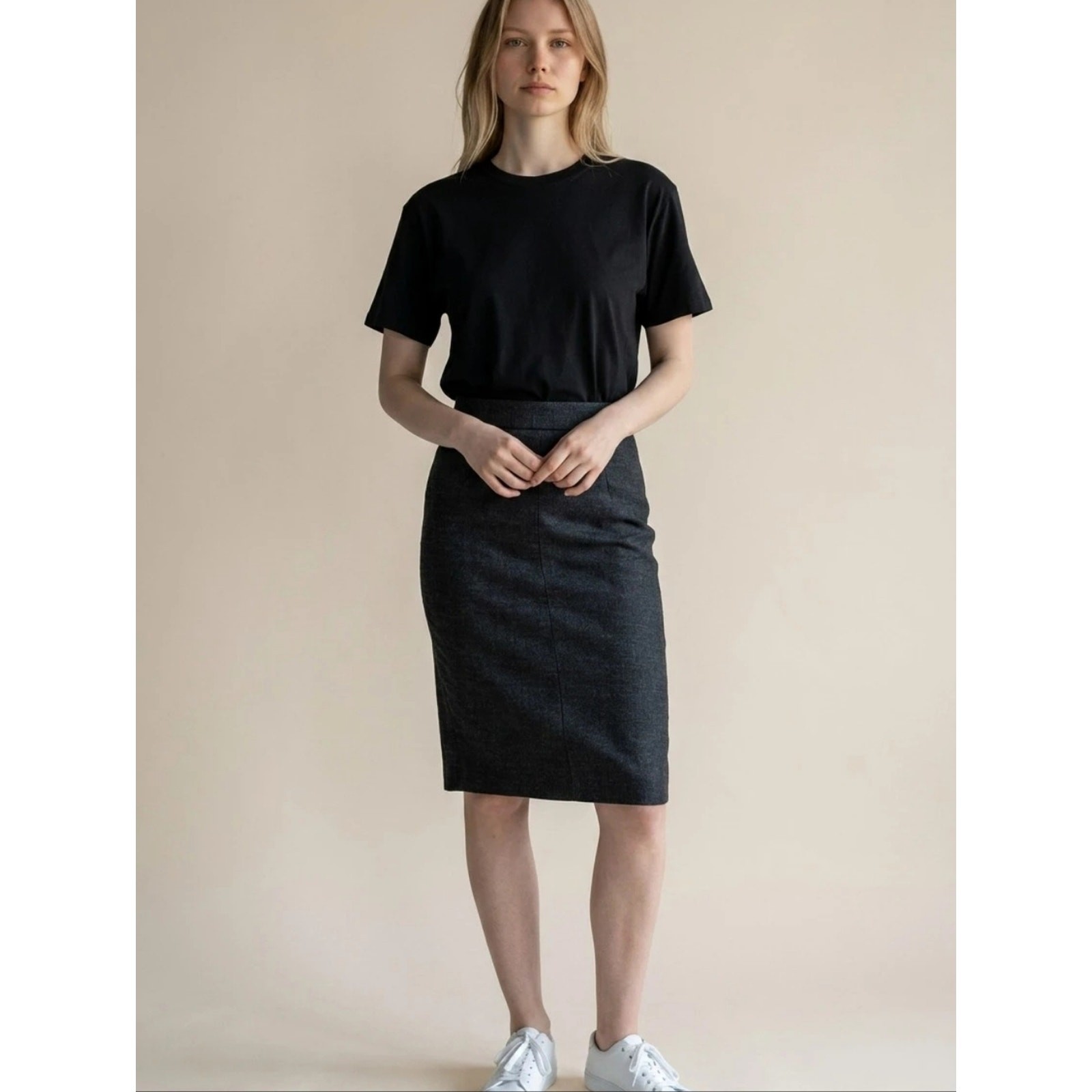 Ann Taylor Factory Charcoal Gray Pencil Skirt Size 8. NWT