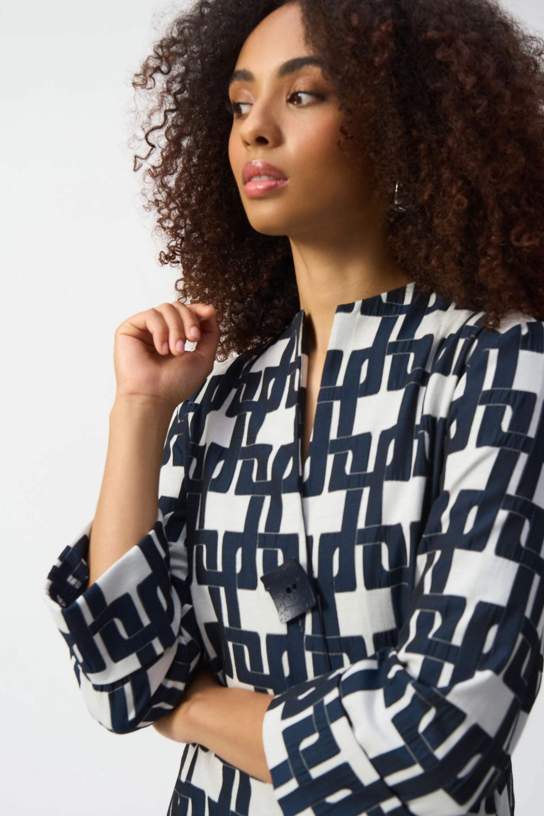 Joseph Ribkoff Off-White/Navy Geometric Jacquard Trapeze Jacket 251000