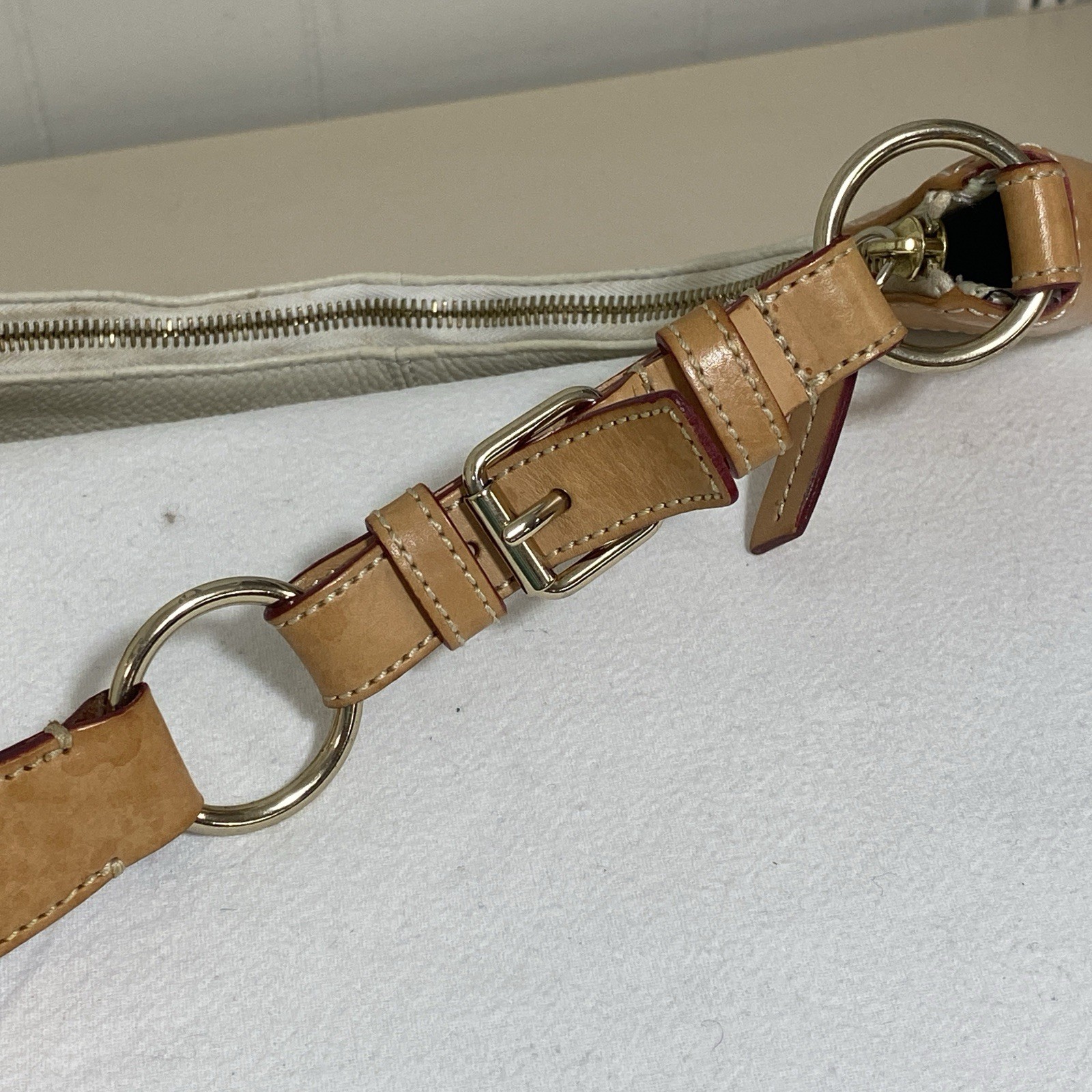 Vtg Dooney & Bourke Medium Hobo Bag Bone All Weather Leather Shoulder Handbag