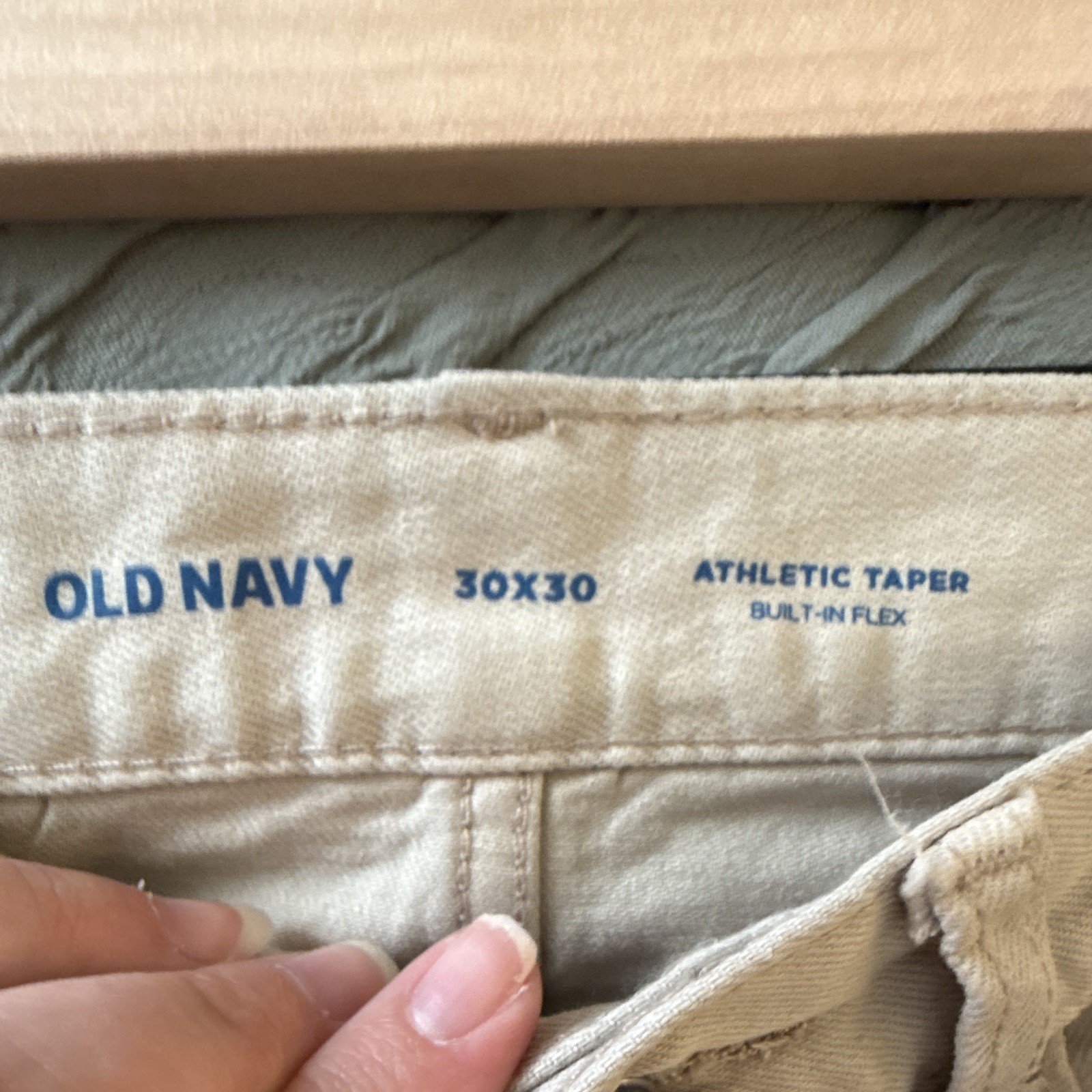 Old Navy Built-In Flex Athletic Fit Tapered Beige Denim Jeans Mid Rise NWT