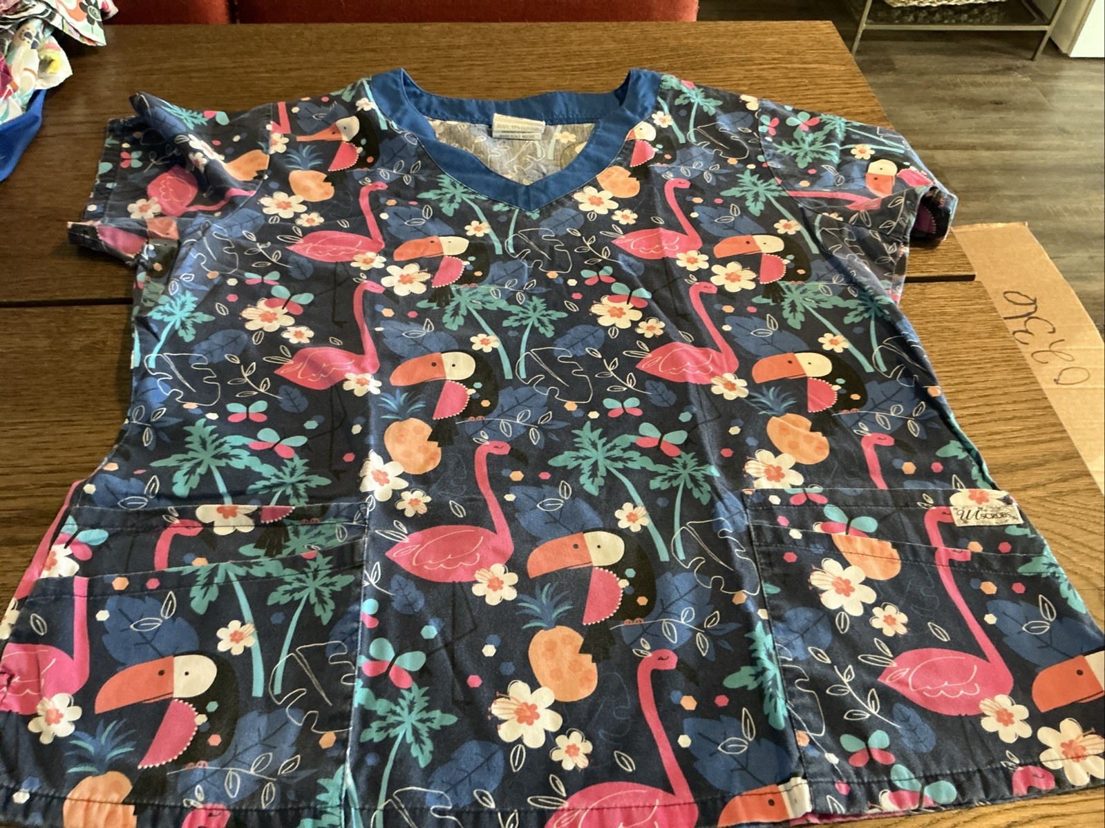 UA Scrubs Scrub Top Womens Size Large Flamingo Print Short Sleeve Work Shirt
