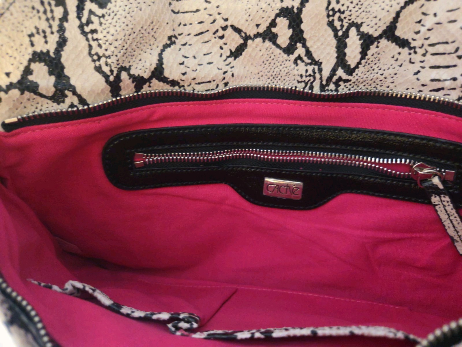 Cache’ Clutch Bag Y2K Snake skin. Purse black/ white Handbag Vtg. 90s New