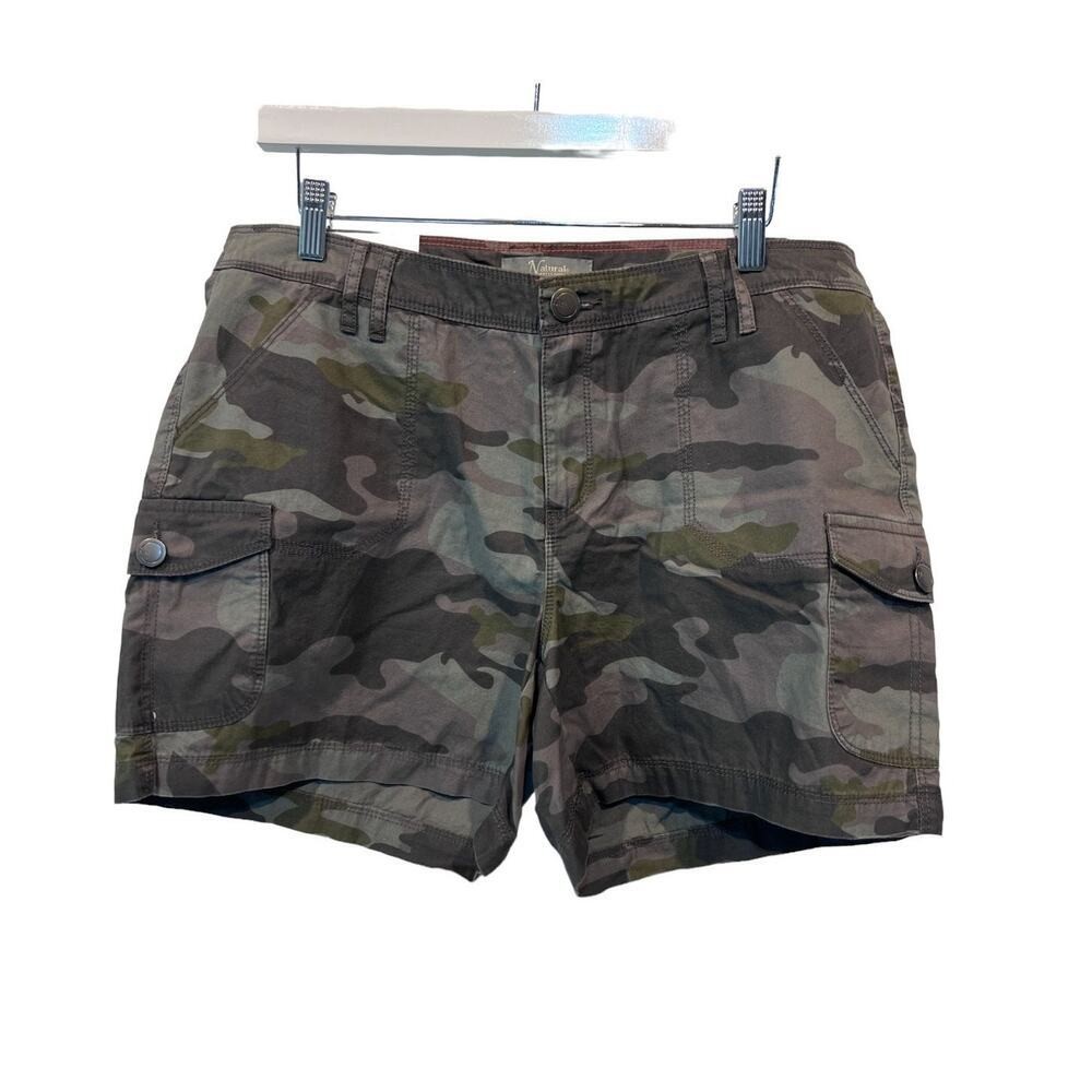 Women’s Camo Cargo Shorts – Olive Green