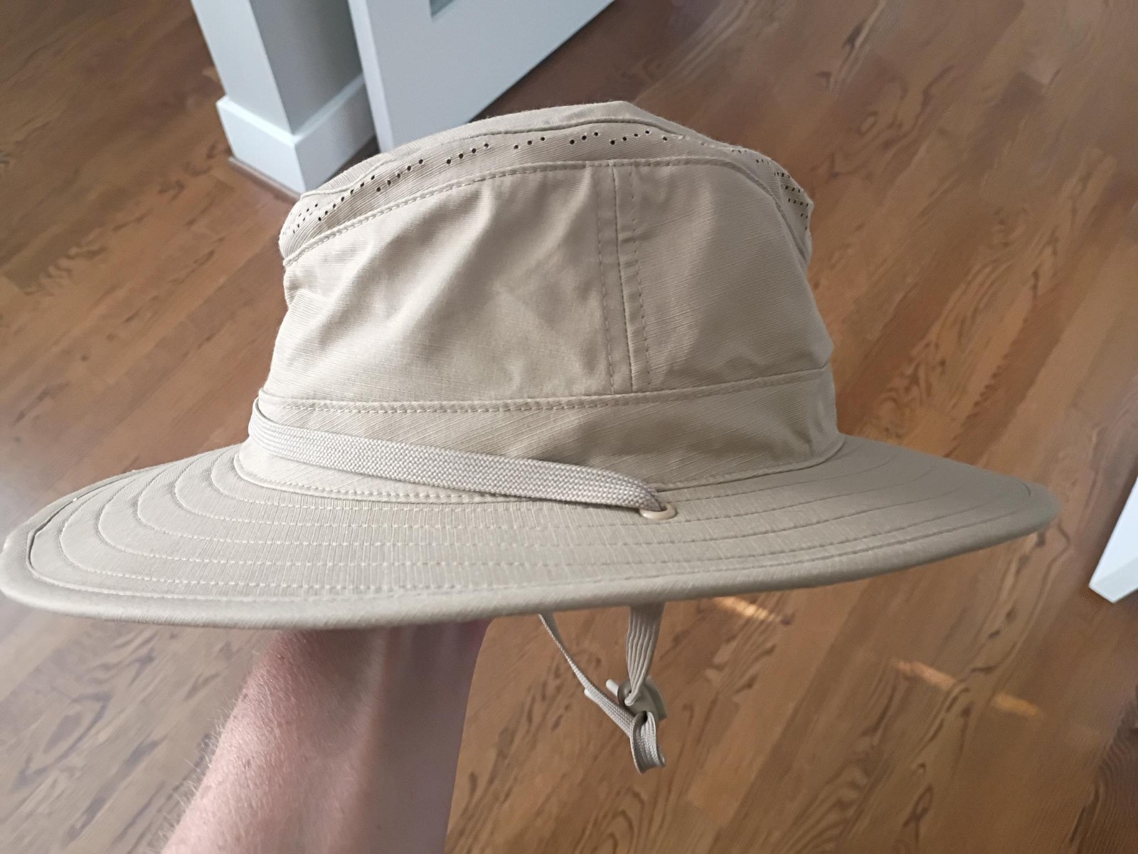 Brixton Coolmax Safari Hat Small Beige EUC w/ adjutable chin strap