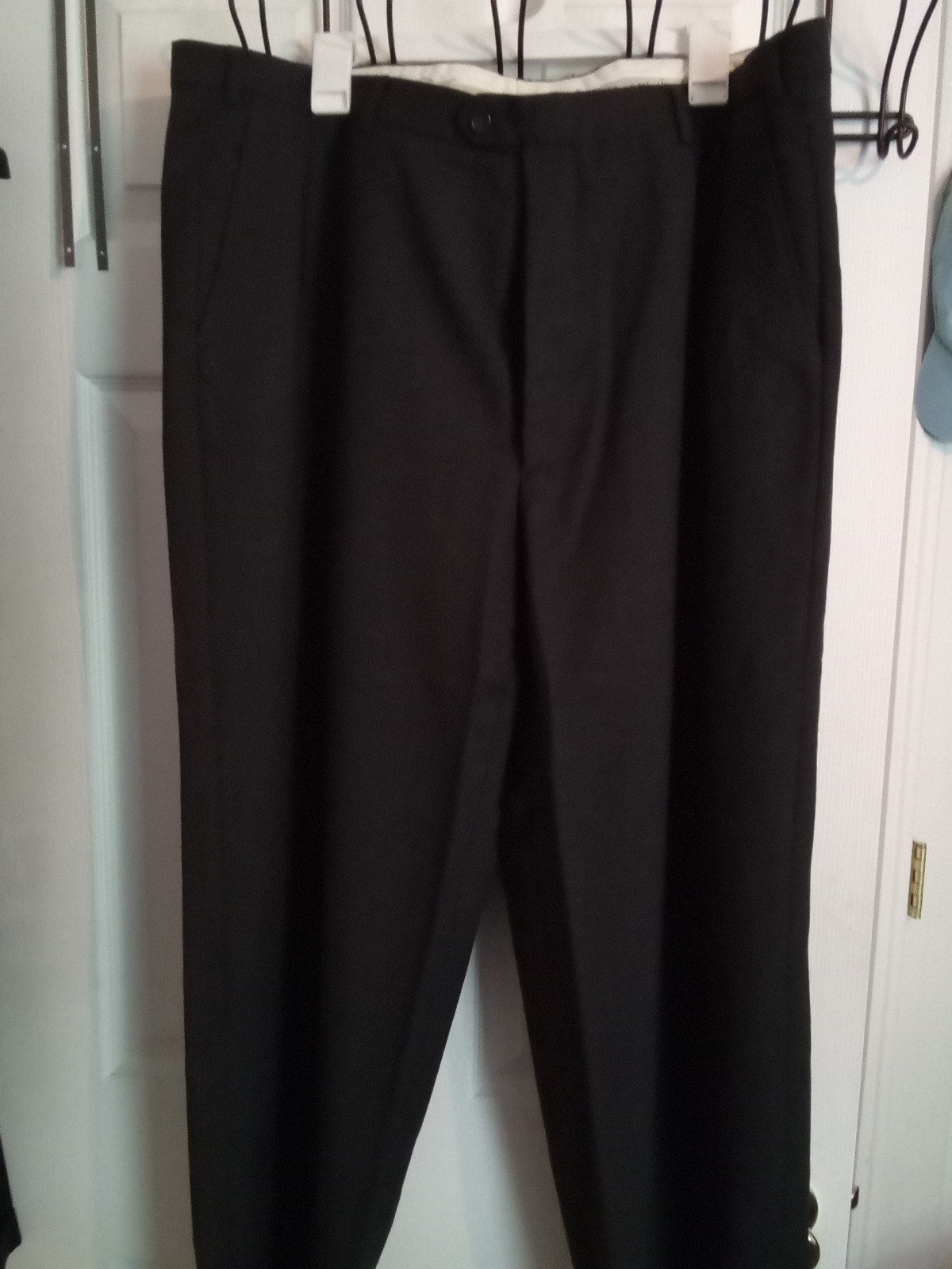 Pronto Uomo Men’s Suit, 44 Regular, 43×30 pants, Charcoal, Made In Italy.
