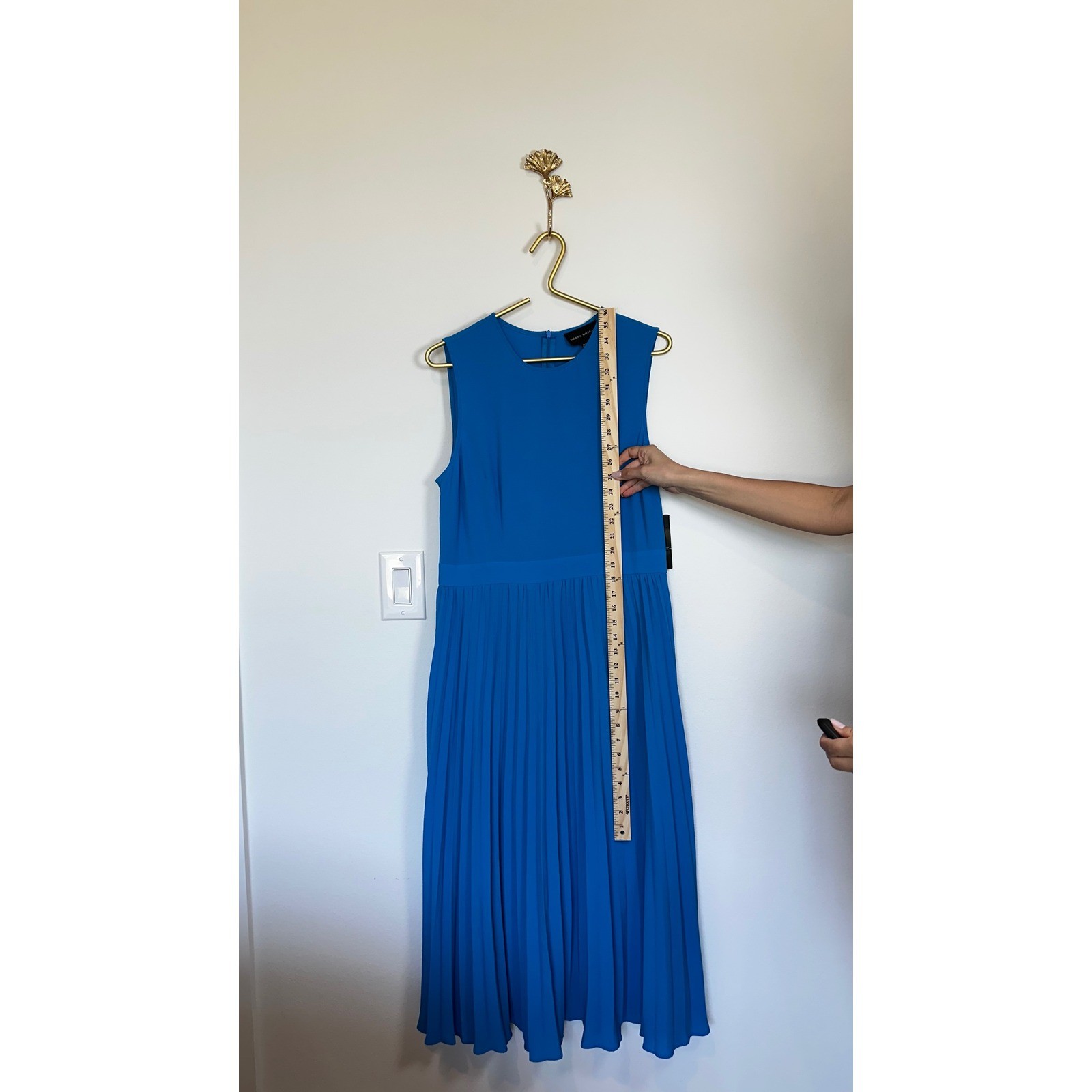 NWT Donna Morgan Dress Sleeveless Crepe Pleated Skirt Midi Brilliant Blue 18