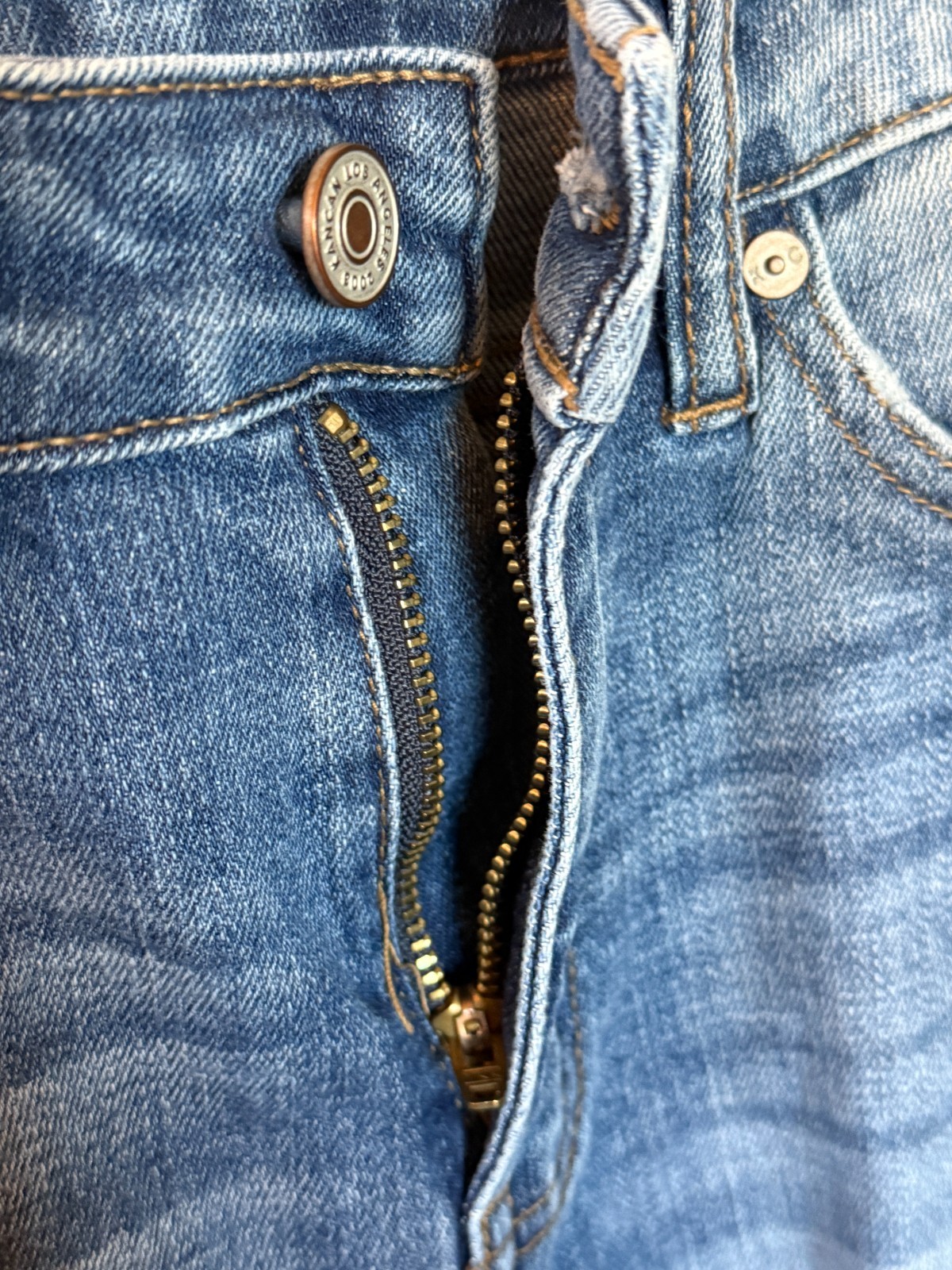 KanCan Jeans sz 0/23 women’s/juniors light blue distressed jeans