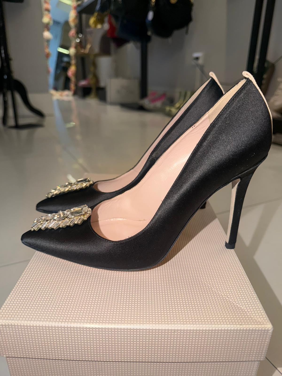 Autographed SJP Tempesta Black Satin Pumps EU 35 Sarah Jessica Parker Nordstrom