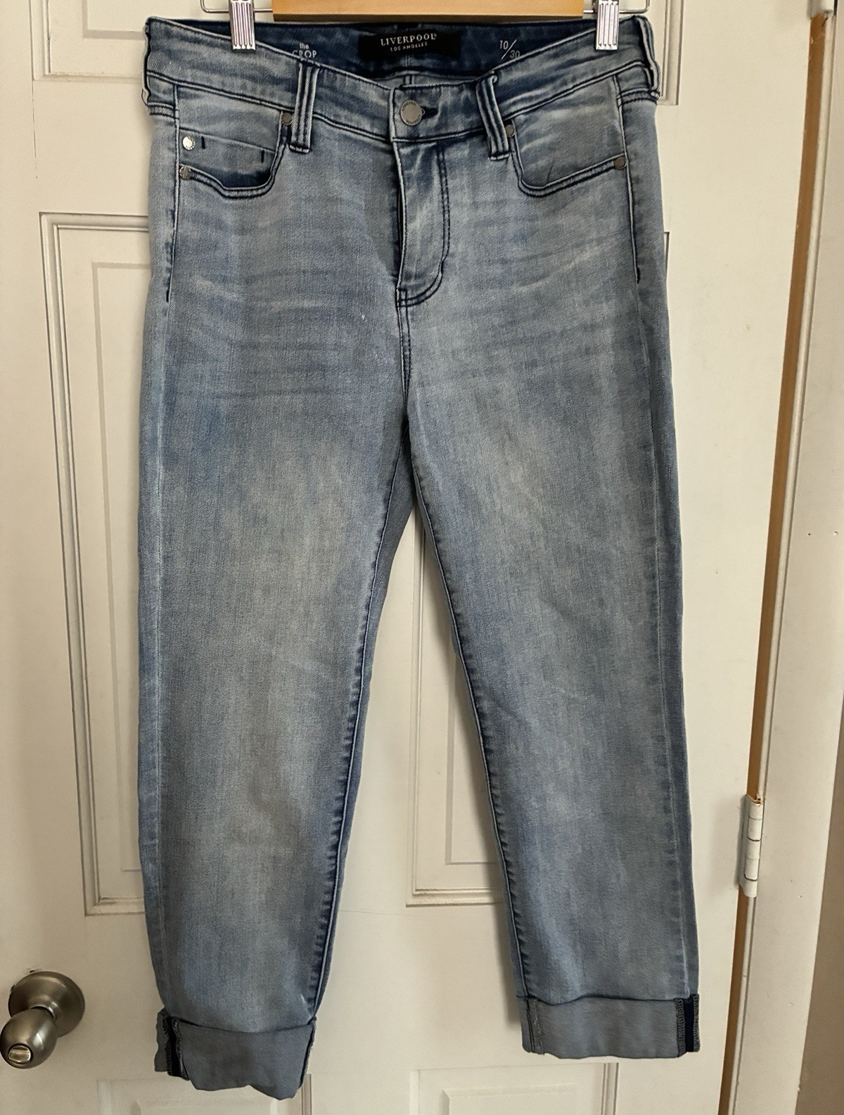 Liverpool Los Angeles Women’s Blue Light Wash Cropped Cuffed 5-Pocket Jeans