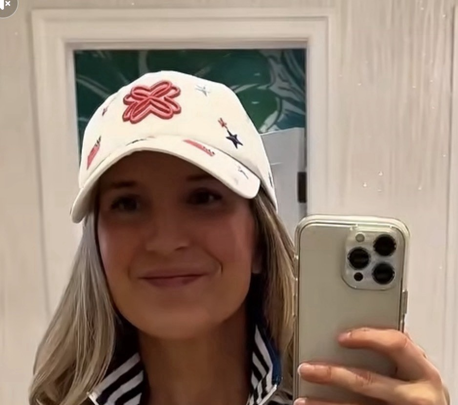 🎉NWT Lilly Pulitzer Embroidered Celebration Baseball Hat. JUST RELEASED 🧢