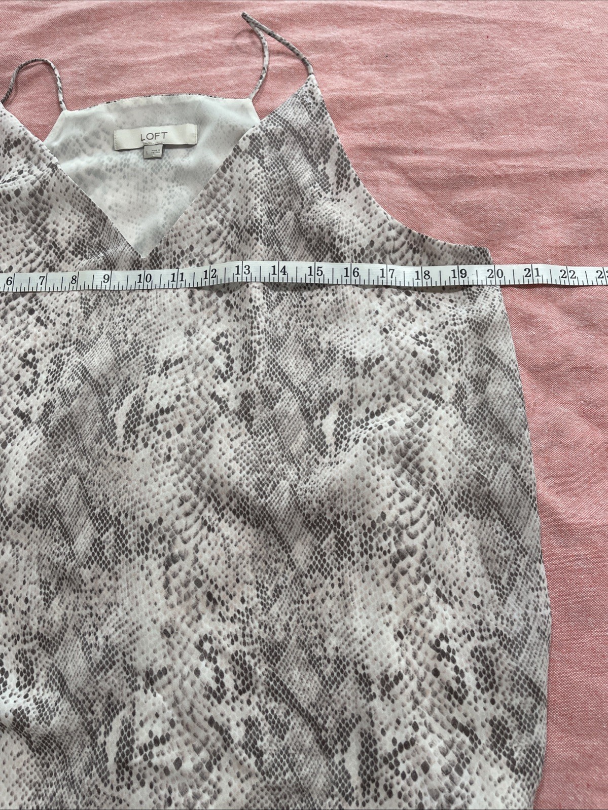 Loft Women’s Snake Print Camisole Tank Top Vneck Size Large
