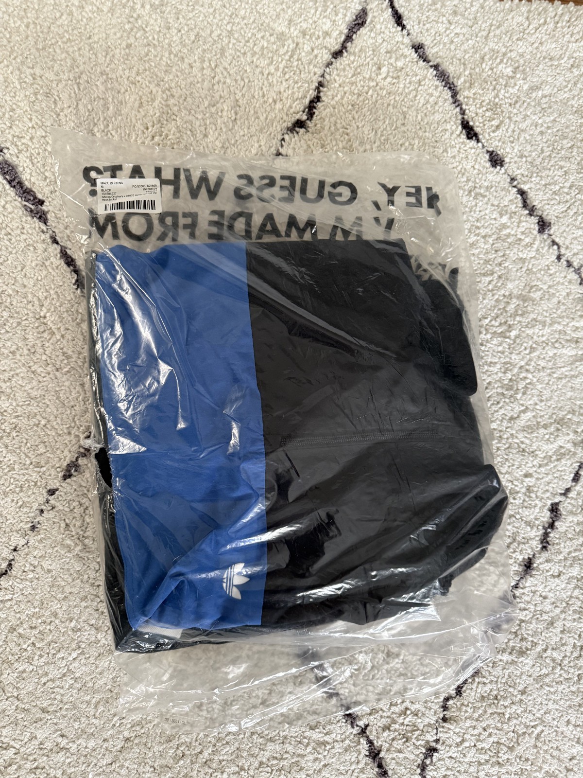adidas Originals x ASOS *sold out* half zip track jacket in black – size medium