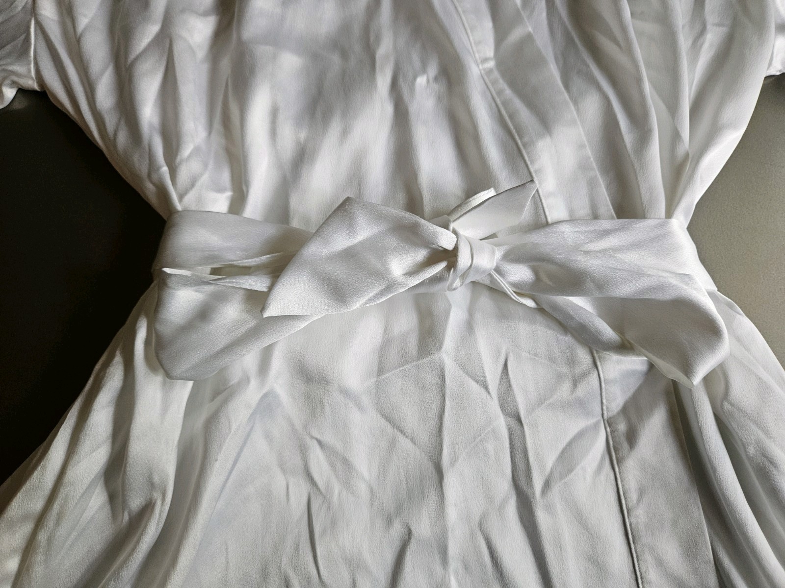 Victoria’s Secret Bombshell White Rhinestone Bling Robe 2010 Size XS/S