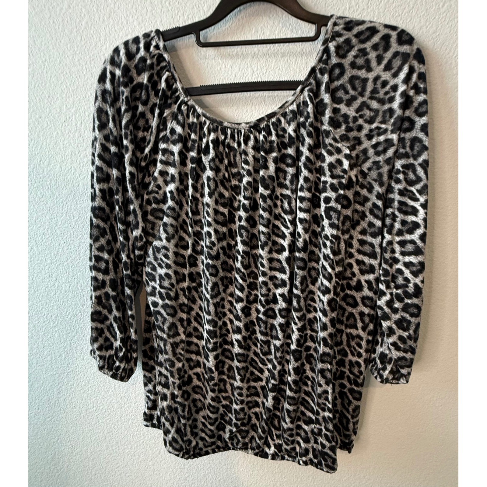 Michael Michael Kors Gray Leopard Print Scoop Neck 3/4 Sleeve Blouse Medium