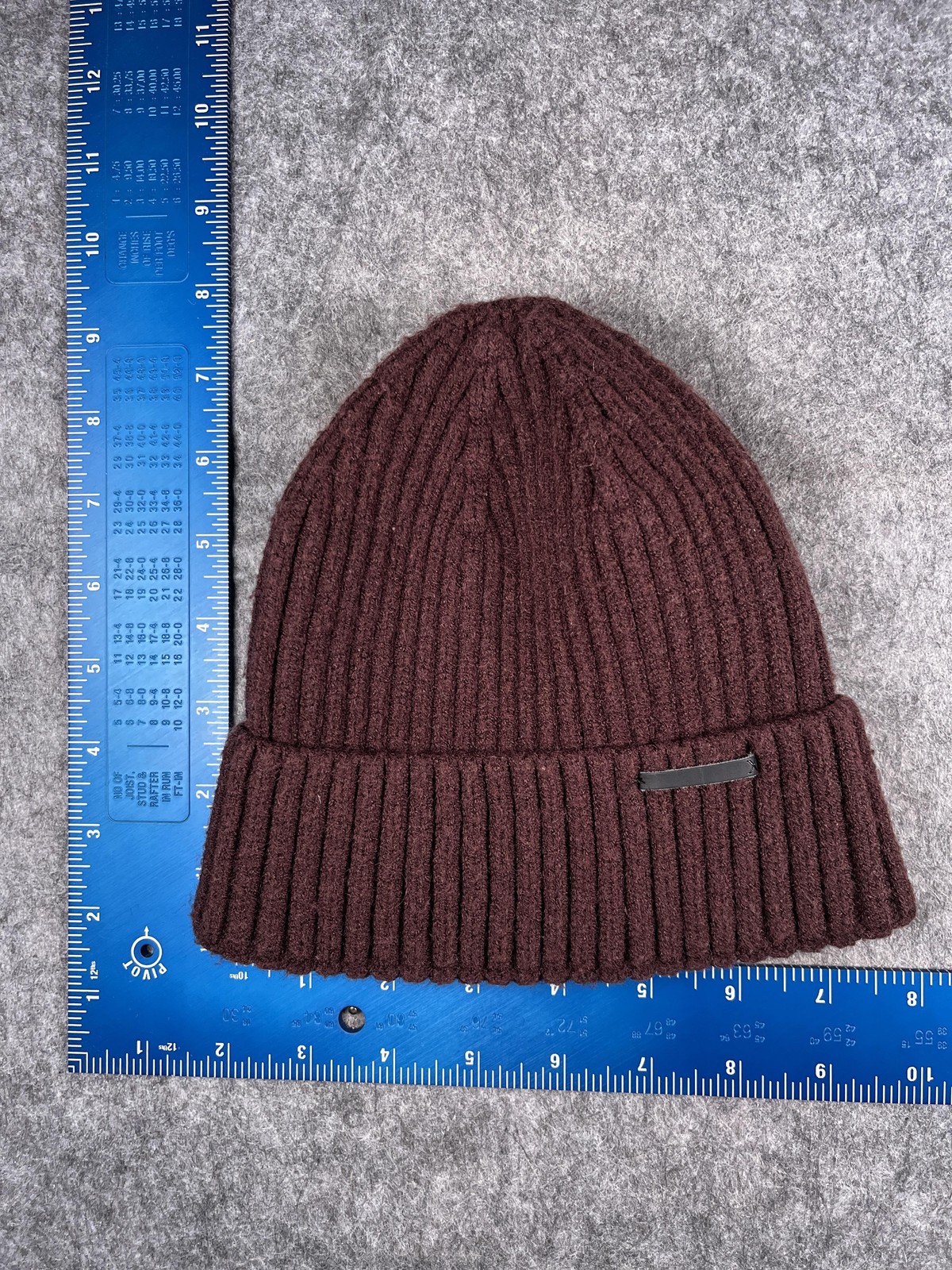 Knit Hat Beanie Mens One Size Brown Ribbed Knit Cuffed Stretch Winter Warm