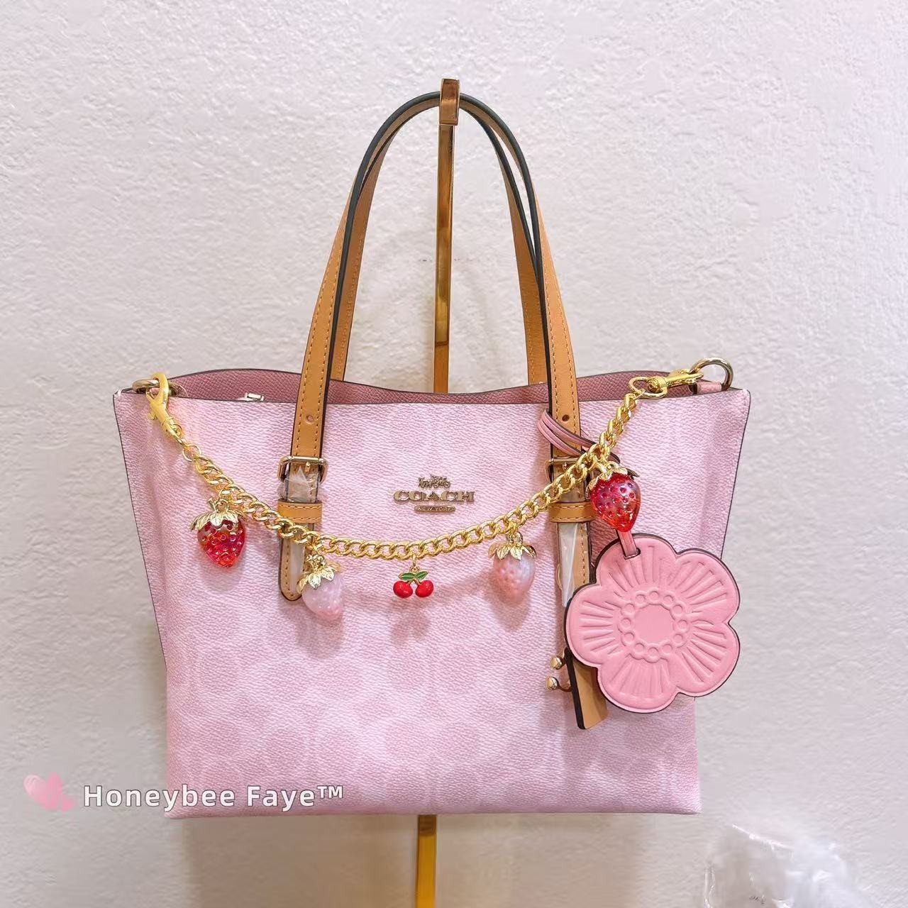NWT Coach CER24 Mollie Tote Bag 25 In Signature Canvas With Charms Powder Pink