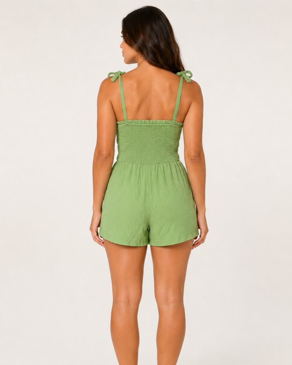 NWT Missguided Women’s Green Solid Square Neck Smocked Tie Strap Romper, S