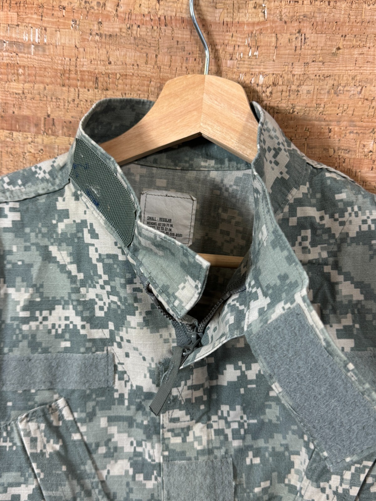 US Army Jacket Mens Small Green Digi Camo Full Zip Military Utility Combat