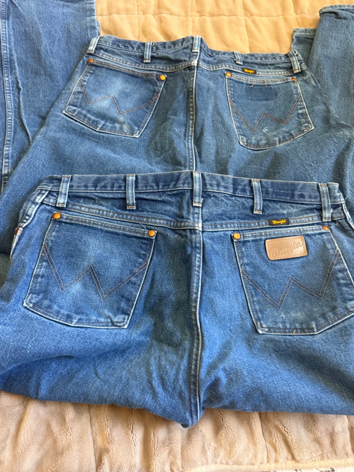 2 (two) pairs of Wrangler jeans si3 38/34