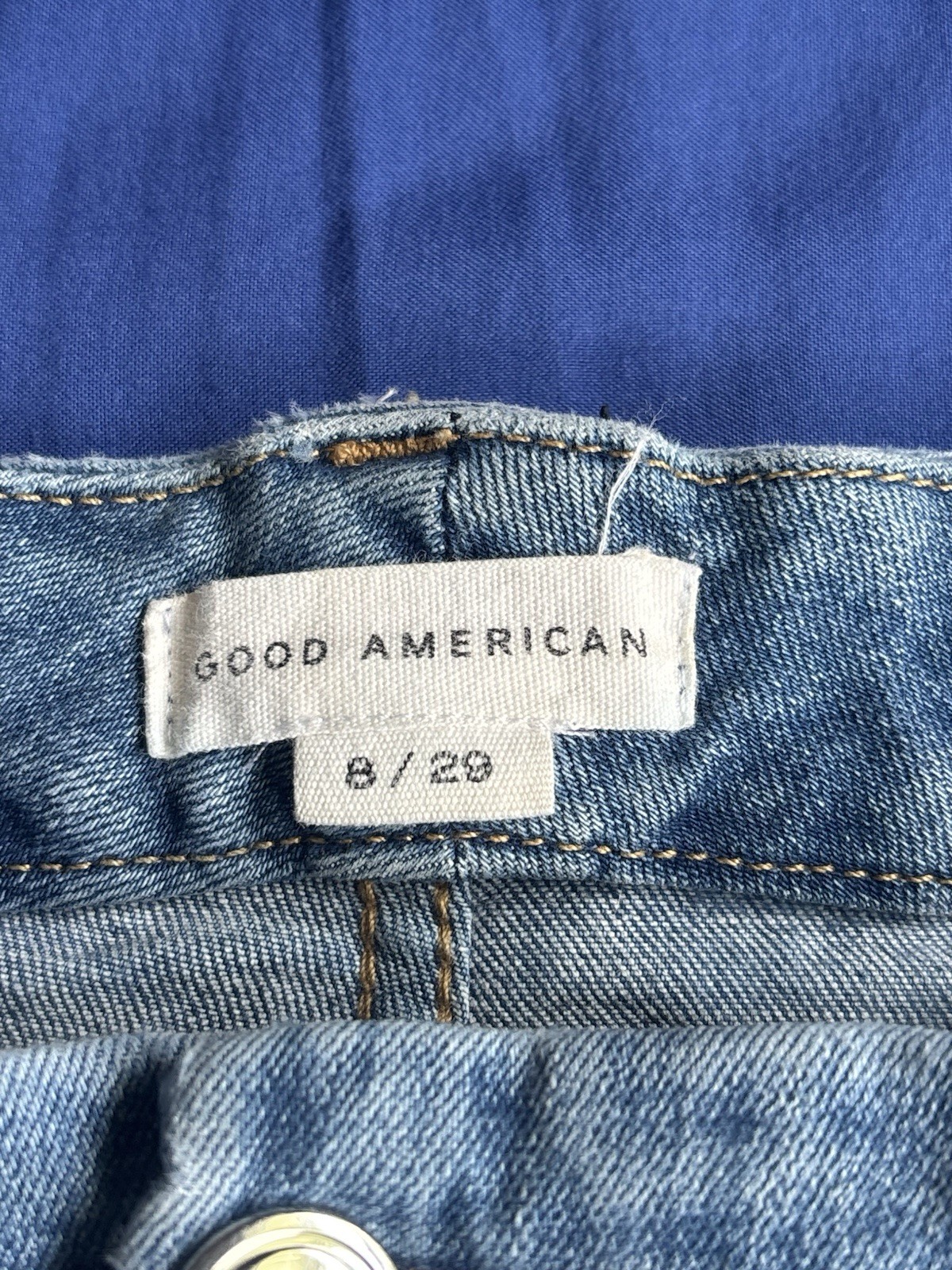 Good American Boot Jean In Indigo Women’s Size 8/29 Distressed Indigo 033