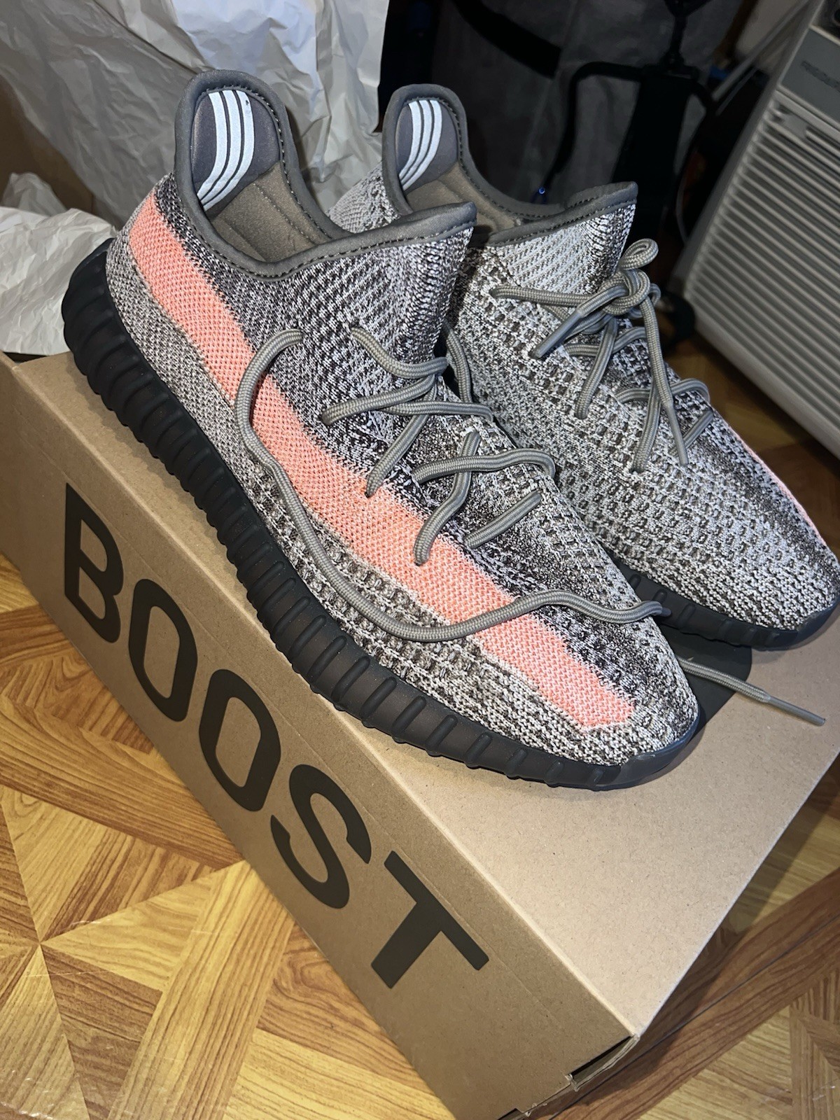 Size 10 – adidas Yeezy Boost 350 V2 Ash Stone