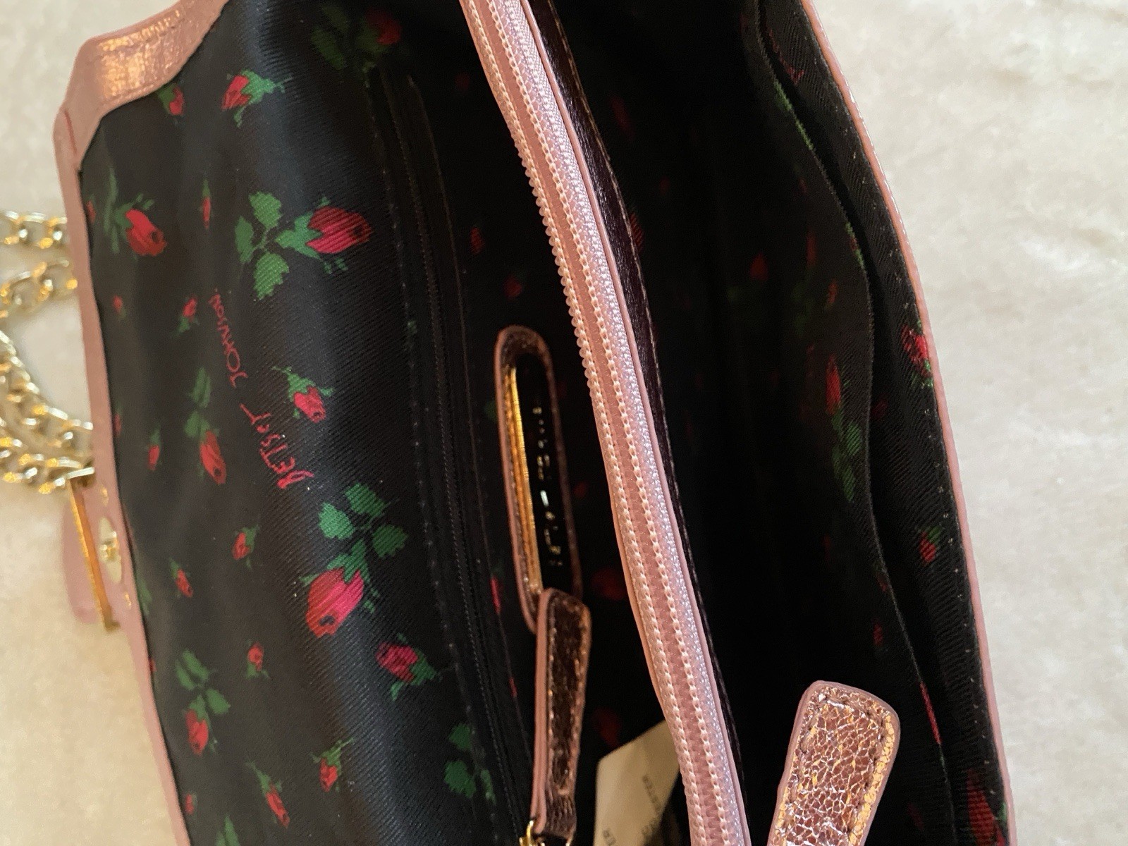 NWT Betsy Johnston Pink Gem-Embellished HORSESHOE Crossbody Bag with Chain Strap