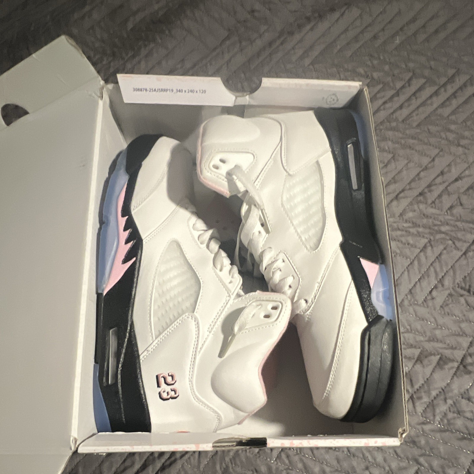 Jordan Air Jordan 5 Retro Medium Soft Pink White/Black HQ7978-102