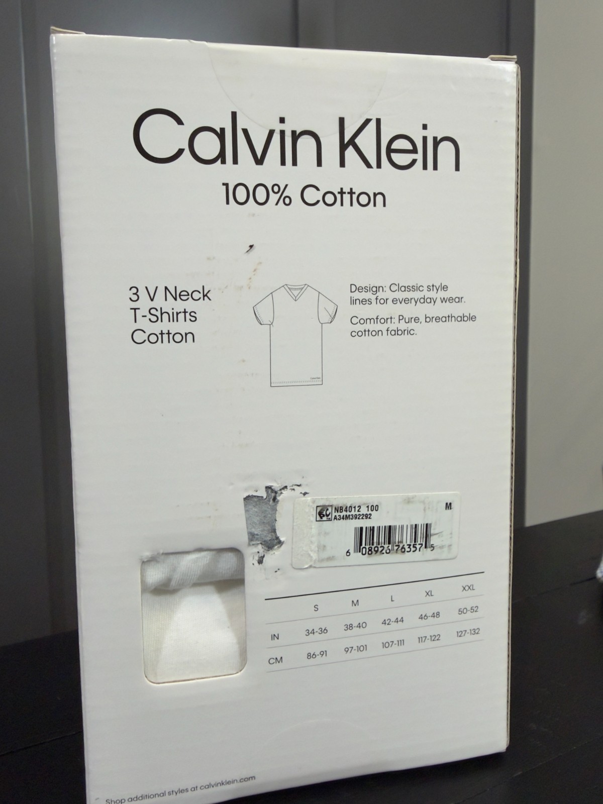 NWT Calvin Klein 3-Pack Classic Fit V-Neck T-Shirts White Men’s M 100% Cotton