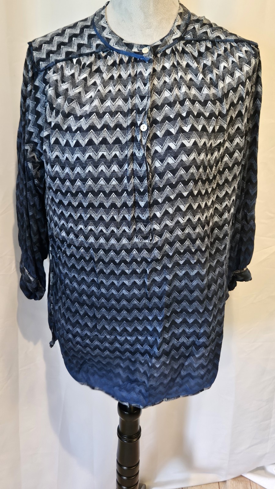 Women’s Soft Surroundings Long Sleeve Geometric Blue Size Large Tunic Top
