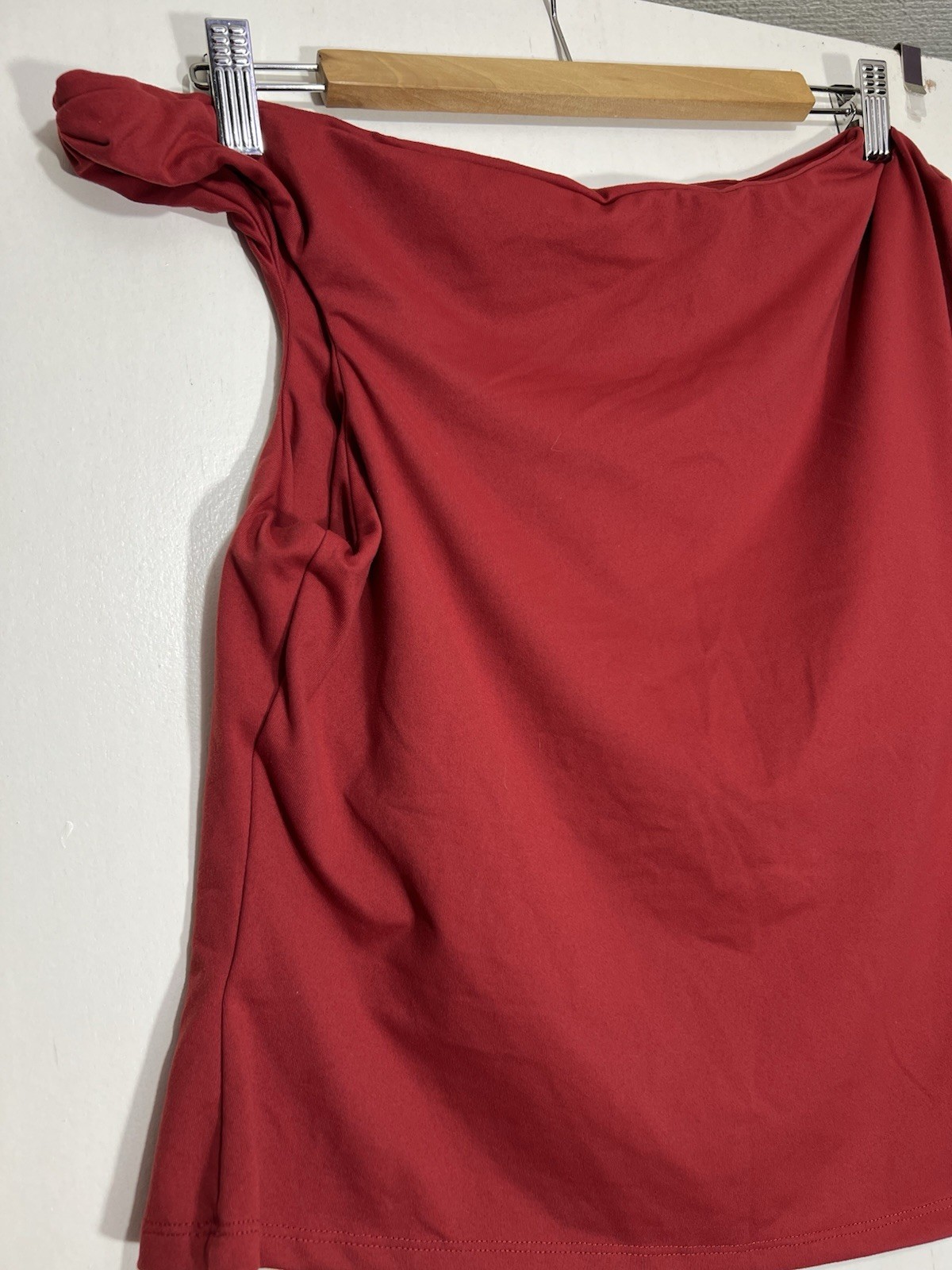 Princess Polly | Red One Shoulder Twist Knit Stretch Cropped Top Size 12
