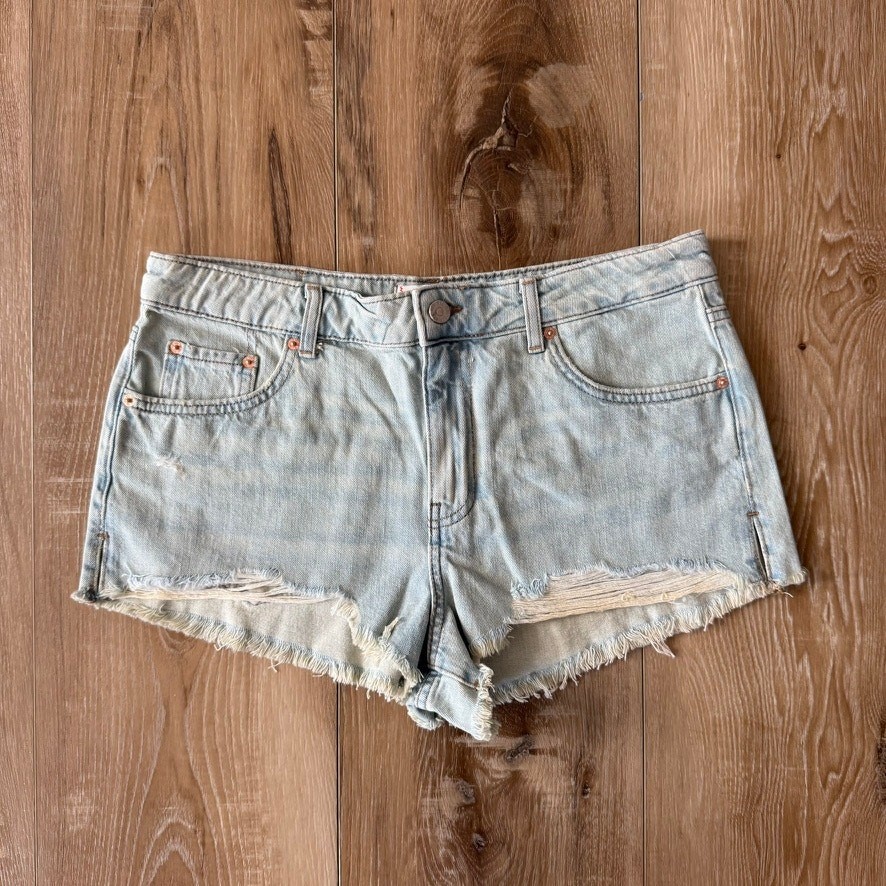 Urban Outfitters BDG Georgie Denim Cutoff Short