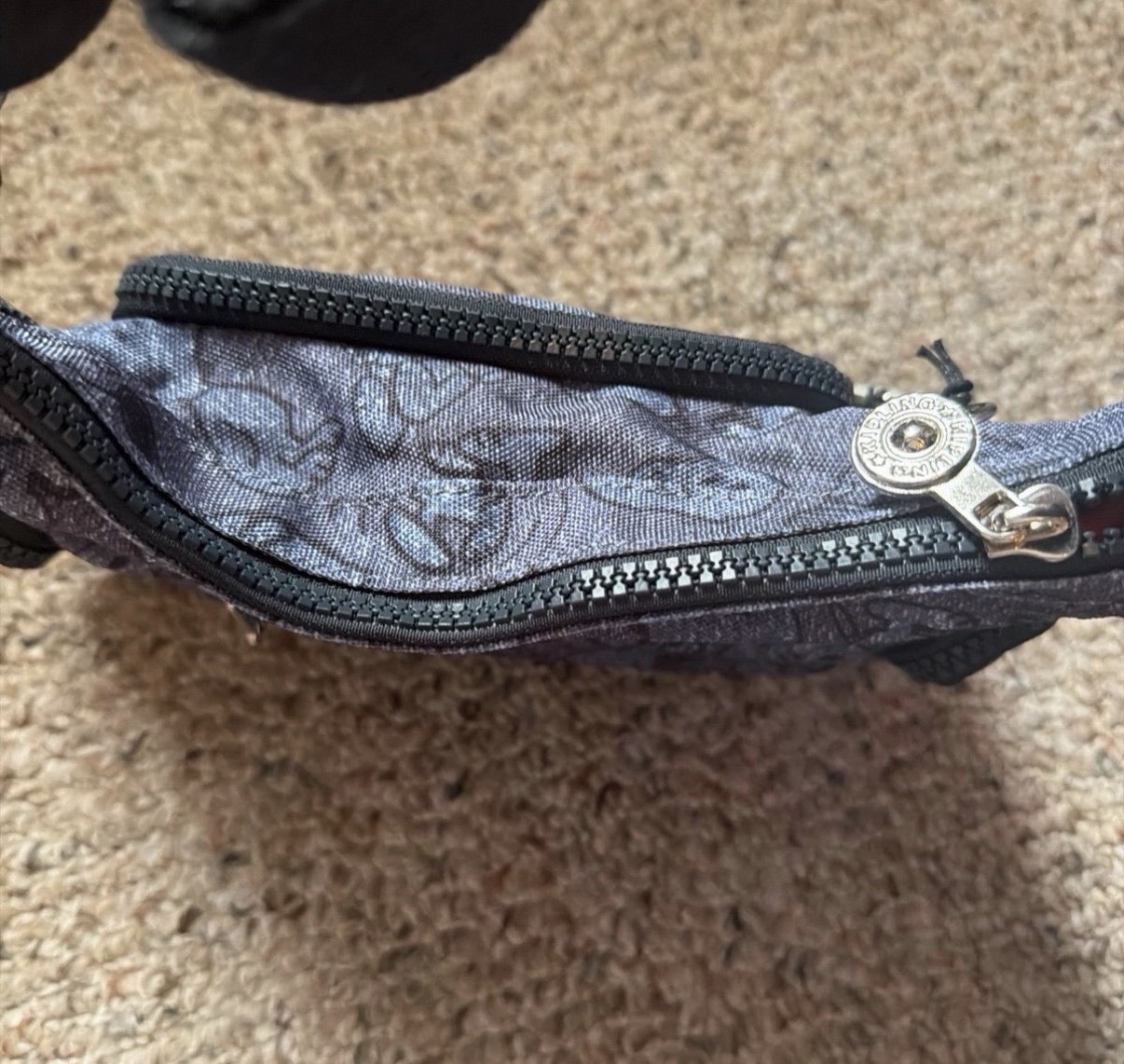 NWT Snoopy Kipling crossbody Gabbie Mini Bag