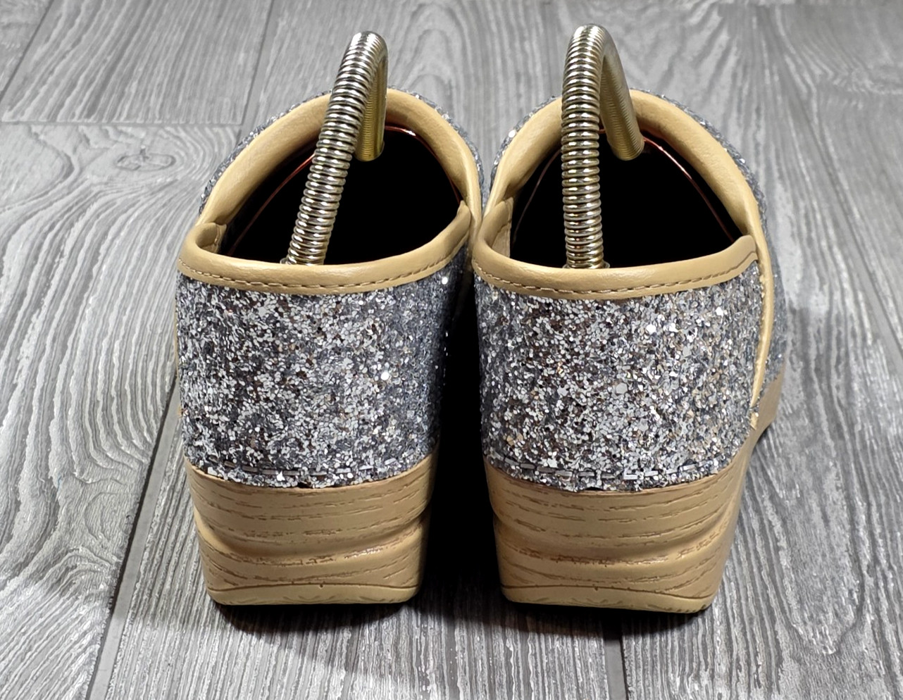 DANSKO Professional Glitter Slip On Clog Women’s 38- 7.5-8 US Champagne Hospital