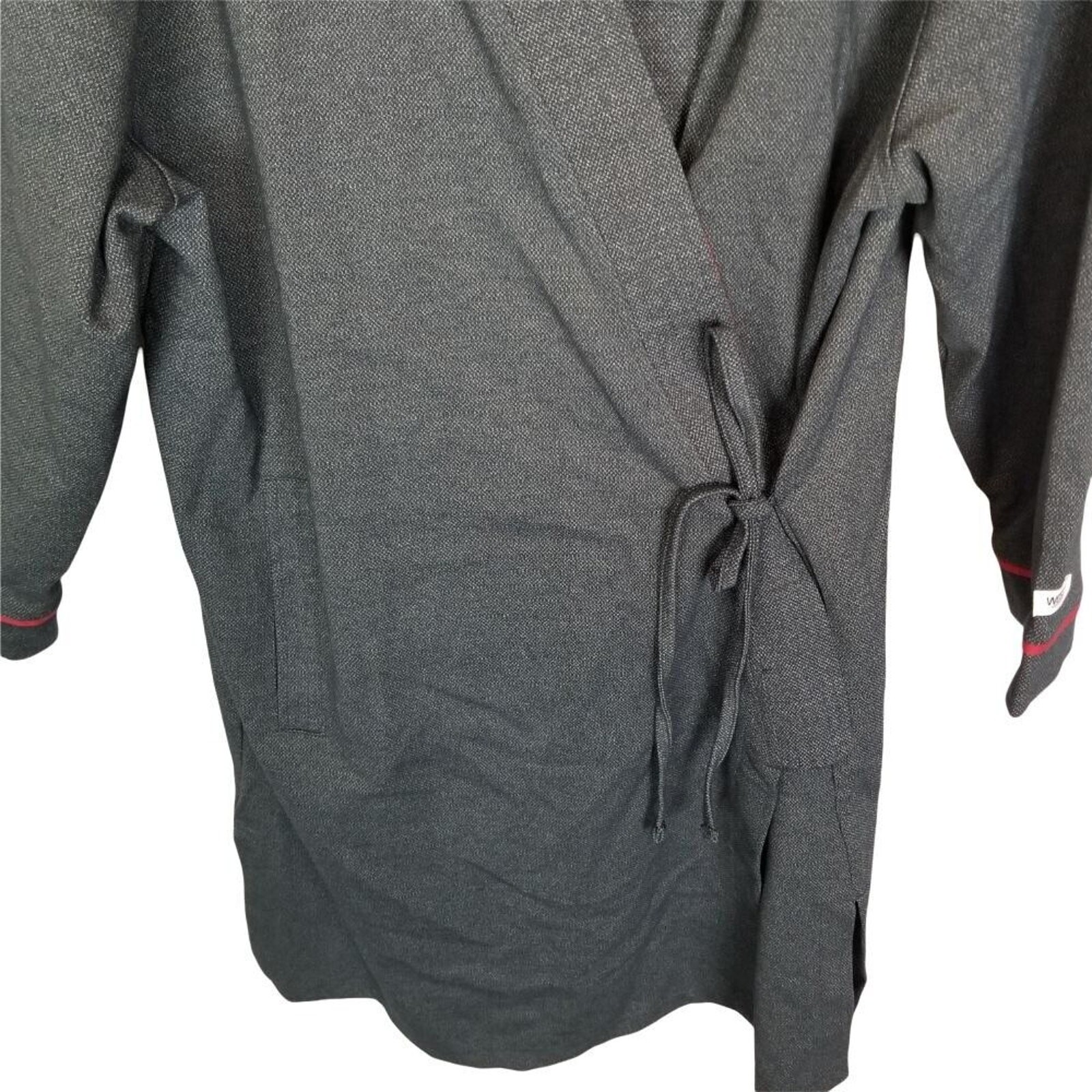 Wezc Long Sleeve Robe Long Bathrobe Unisex L/XL Gray Is This Reality? Bathrobe