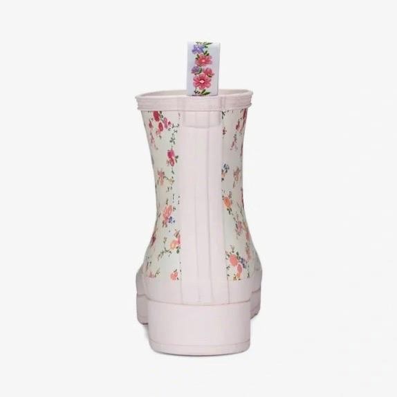 New NIB LoveShackFancy Hunter Play Sunrise Patchwork Pink Floral Short Rain Boot