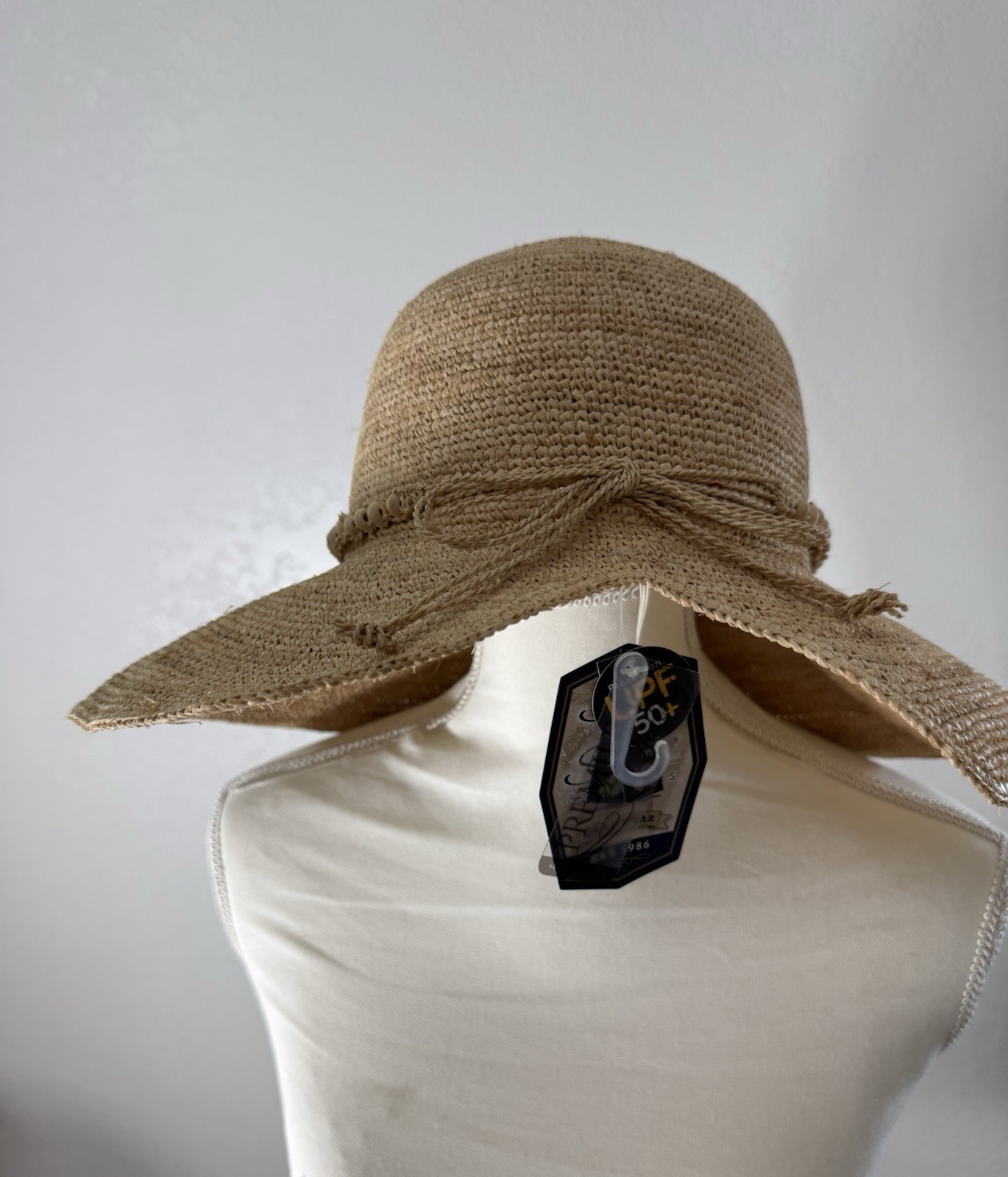 Sun ‘n’ sand Beige Straw Sun Hat Wide Brim UPF 50+ Bow Shell Accent