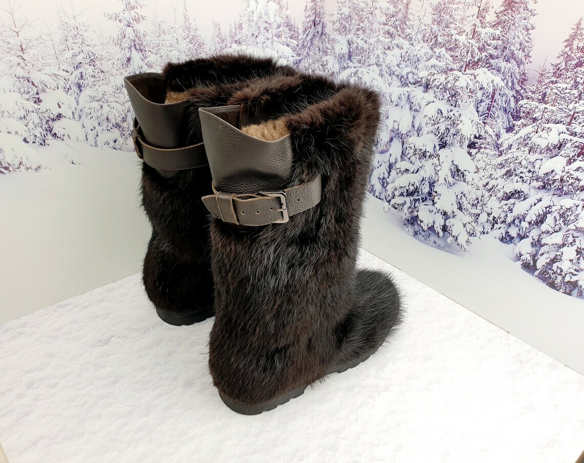 Brown Beaver Fur Boots for Men, Mens Winter Snow Boots Gift for men