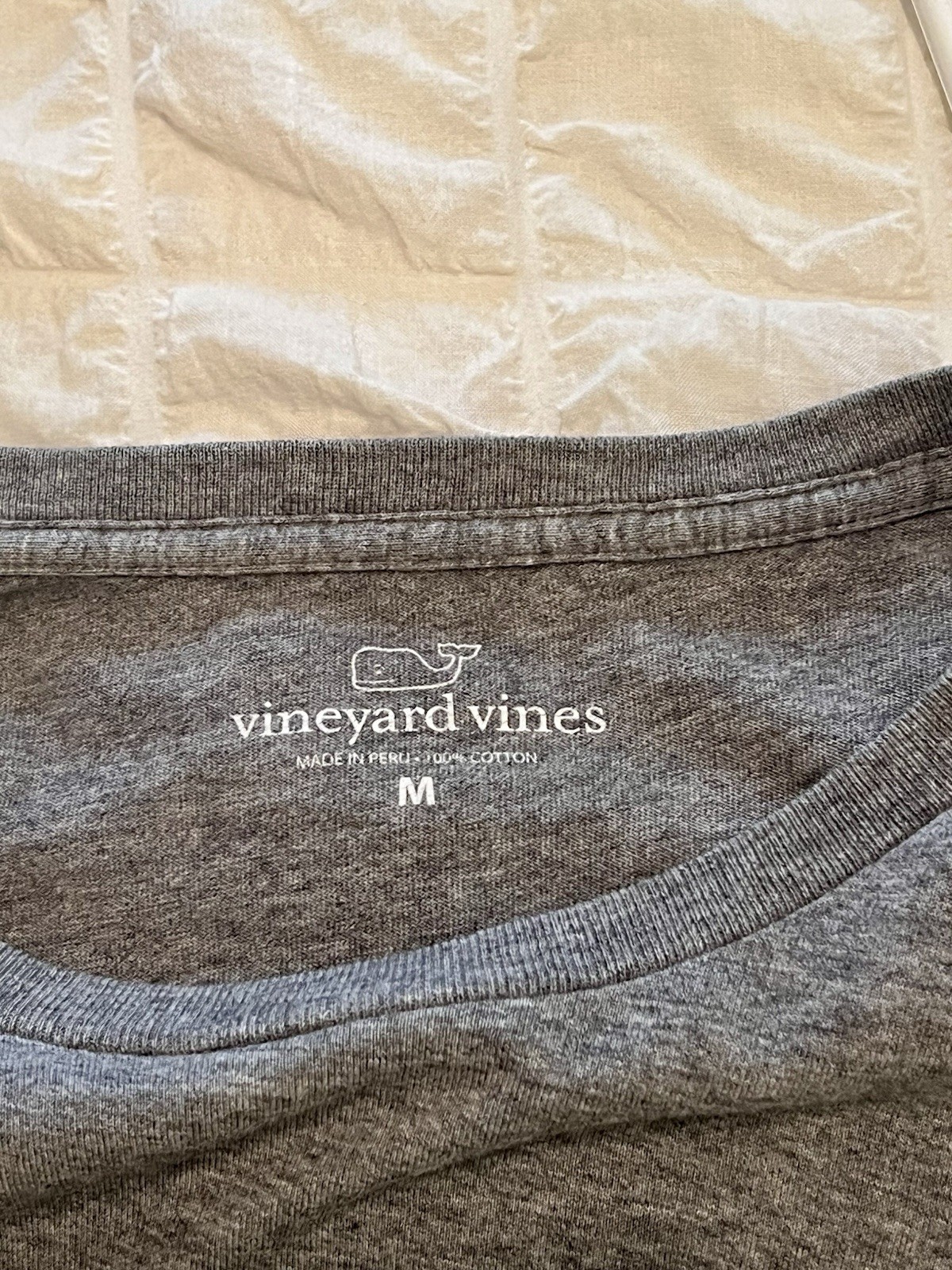 Vineyard Vines Men’s Gray Graphic Print Pocket Crew Neck Short Sleeve T-Shirt M