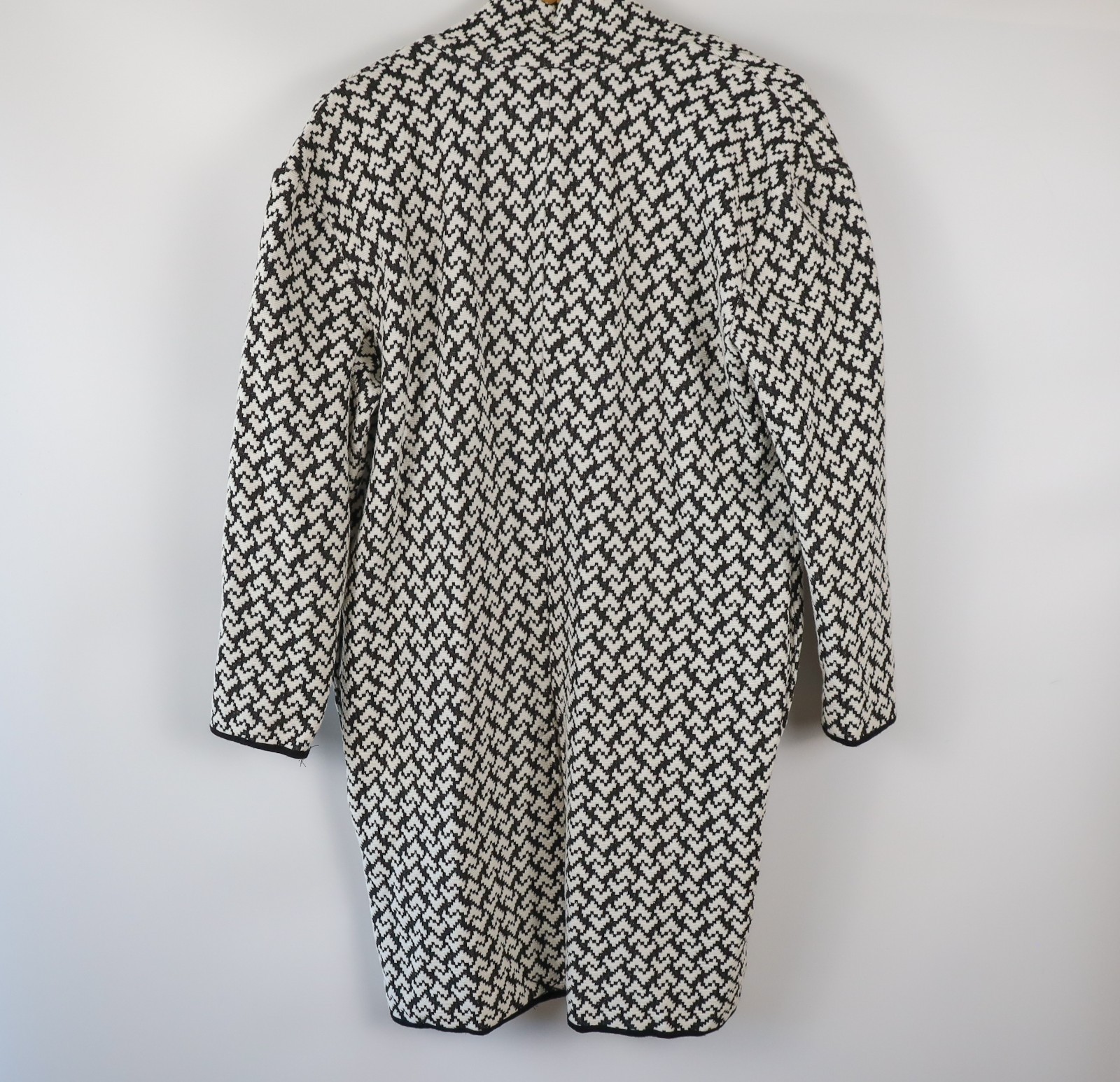 Philosophy Cardigan Jacket White & Black Open Front Hearts Jacquard Size Medium