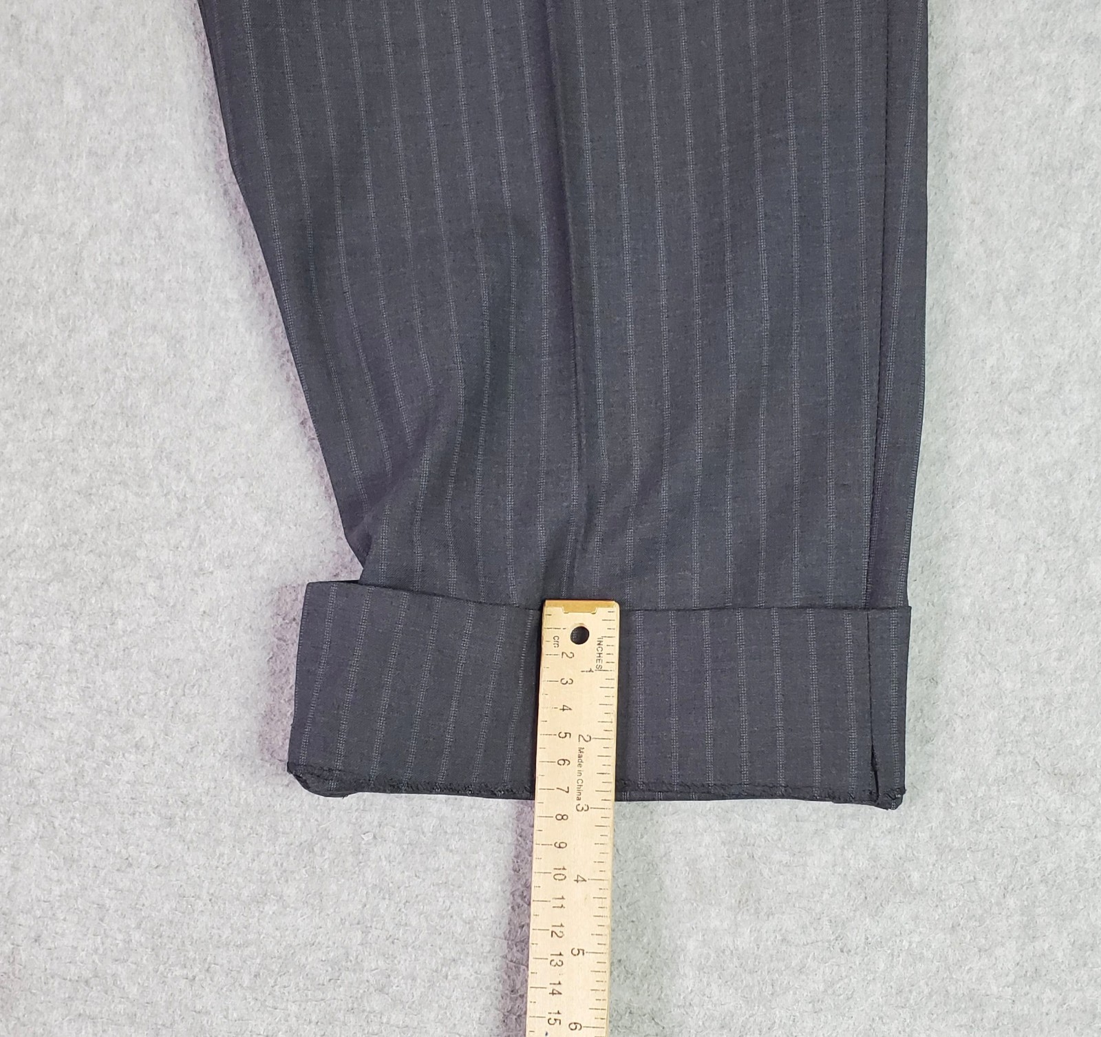 Ermenegildo Zegna Suit Mens 46R Gray 2 Button 100% Wool Pinstripe Pants 39×28
