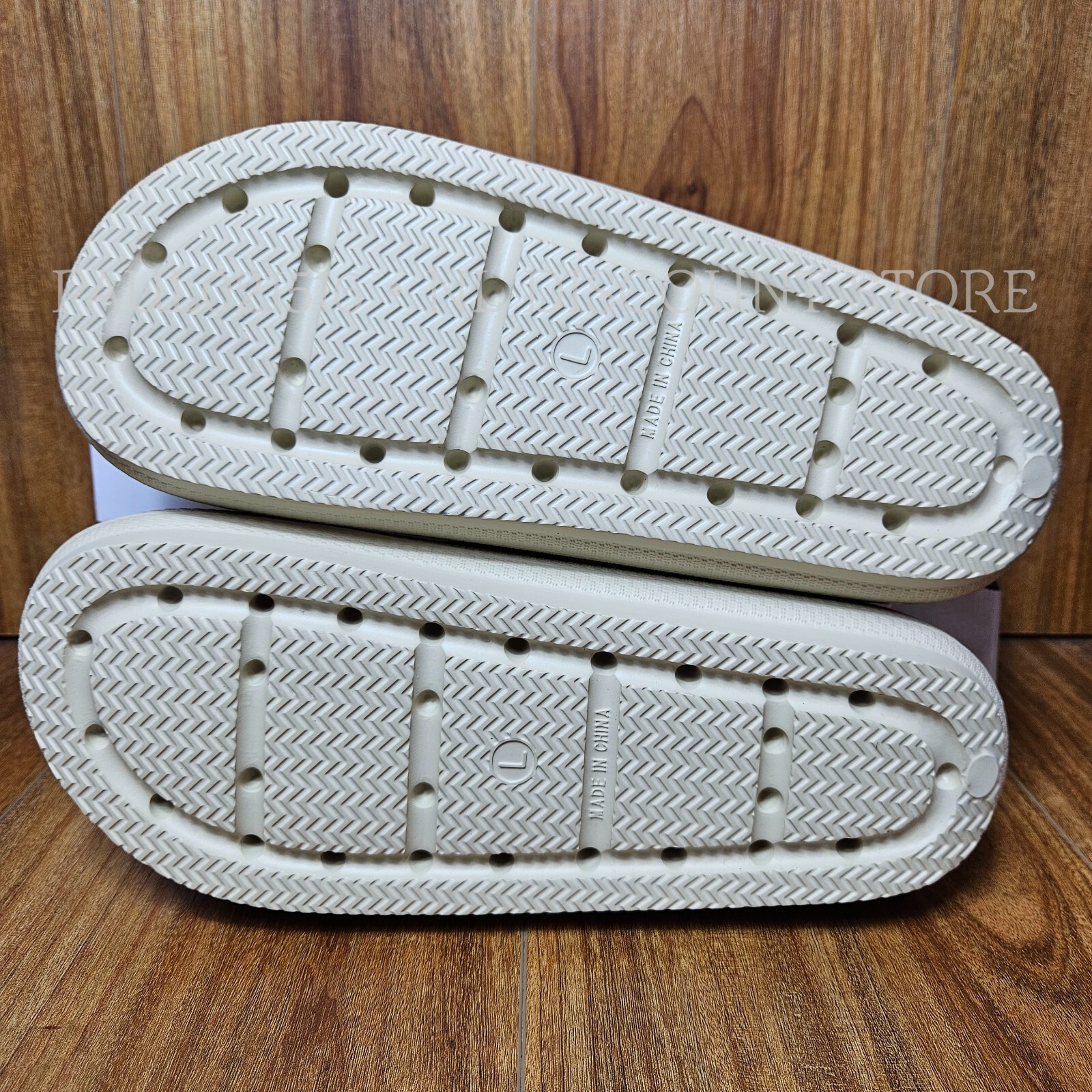 32 DEGREES COOL Cushion Slides Unisex (W)Women’s (M)Men’s ~ Tan ~ S M L XL